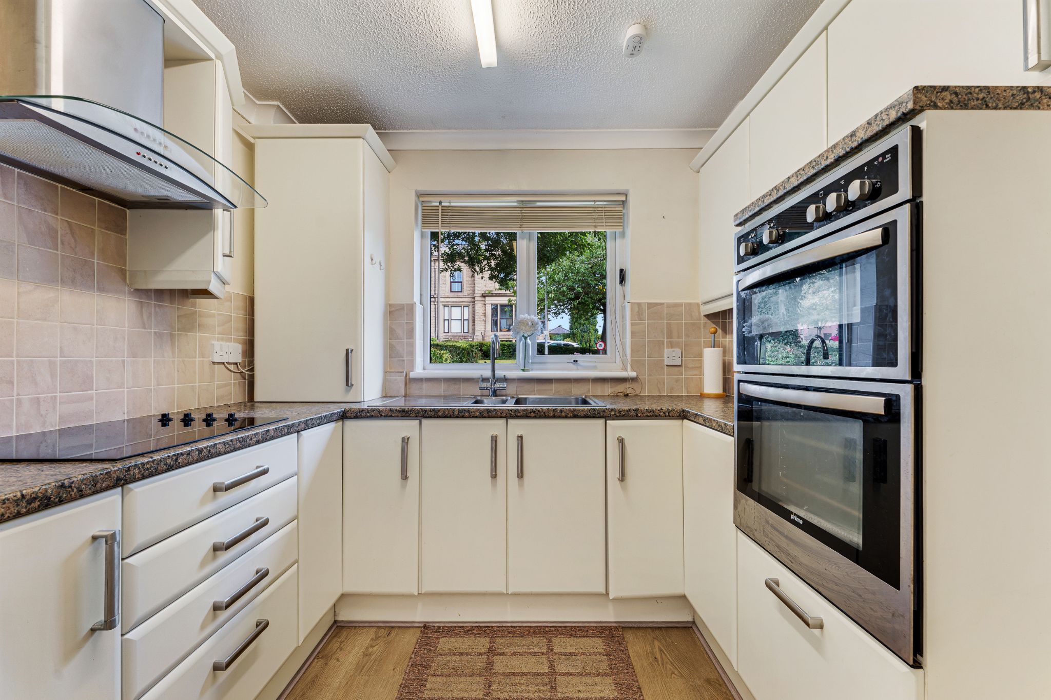 2 bedroom semi-detached bungalow For Sale in Bolton - Photograph 10.