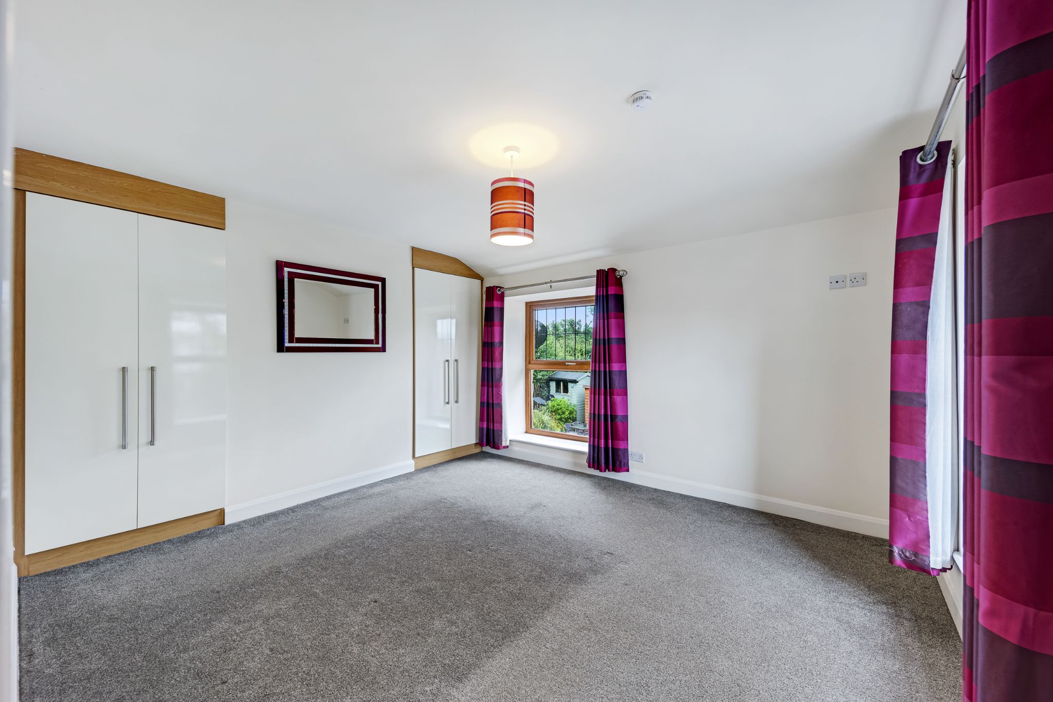 3 bedroom cottage house For Sale in Bolton - Photograph 20.