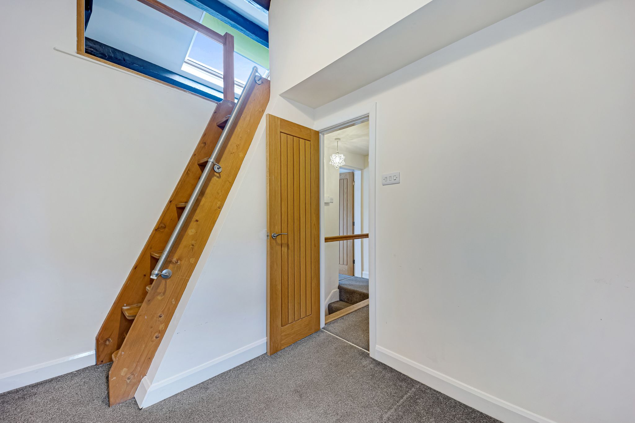 3 bedroom cottage house For Sale in Bolton - Photograph 24.