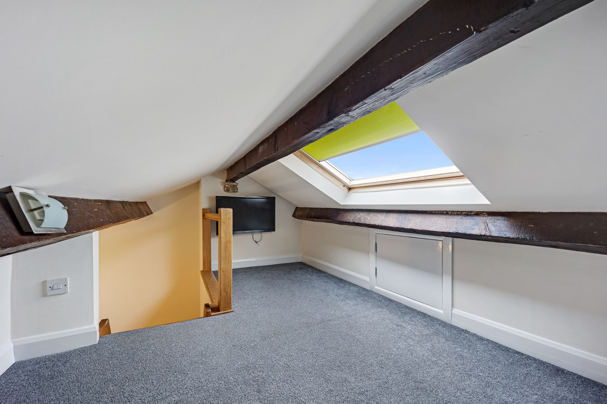 3 bedroom cottage house For Sale in Bolton - Photograph 26.