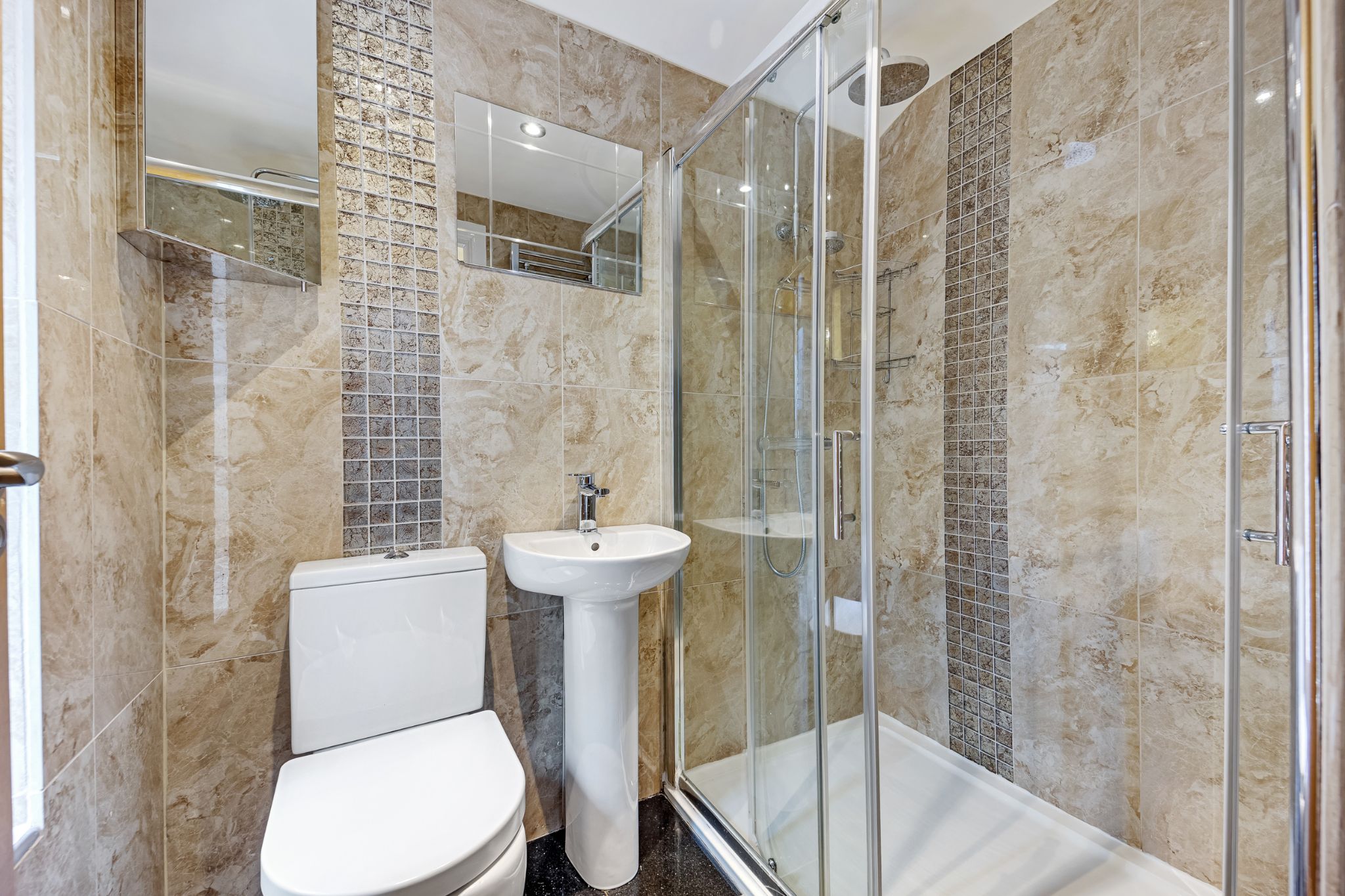 3 bedroom cottage house For Sale in Bolton - Photograph 10.
