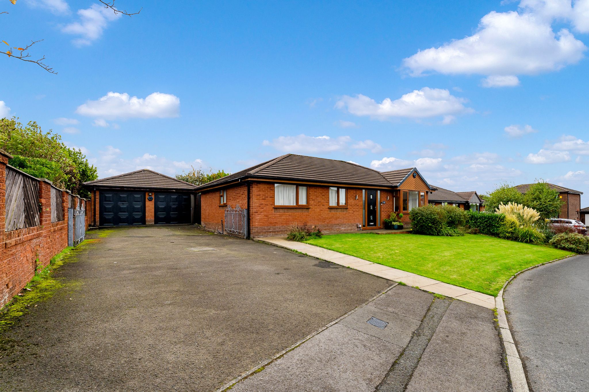2 bedroom detached bungalow For Sale in Bolton - Photograph 46.
