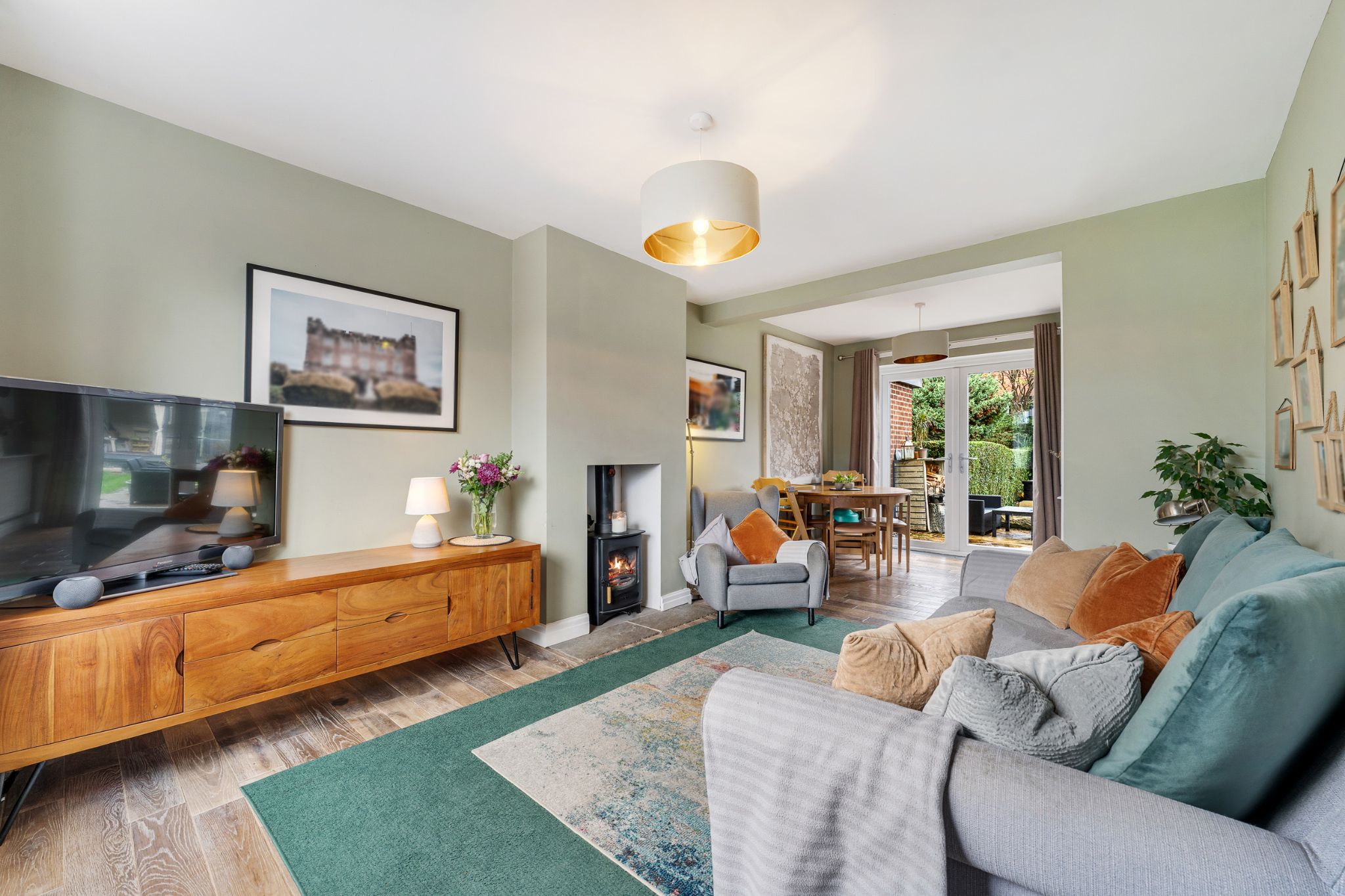2 bedroom semi-detached house For Sale in Bolton - Photograph 6.