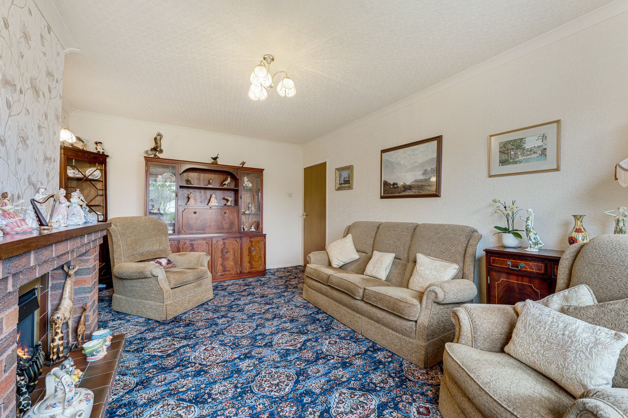 4 bedroom semi-detached dormer house For Sale in Bolton - Photograph 5.