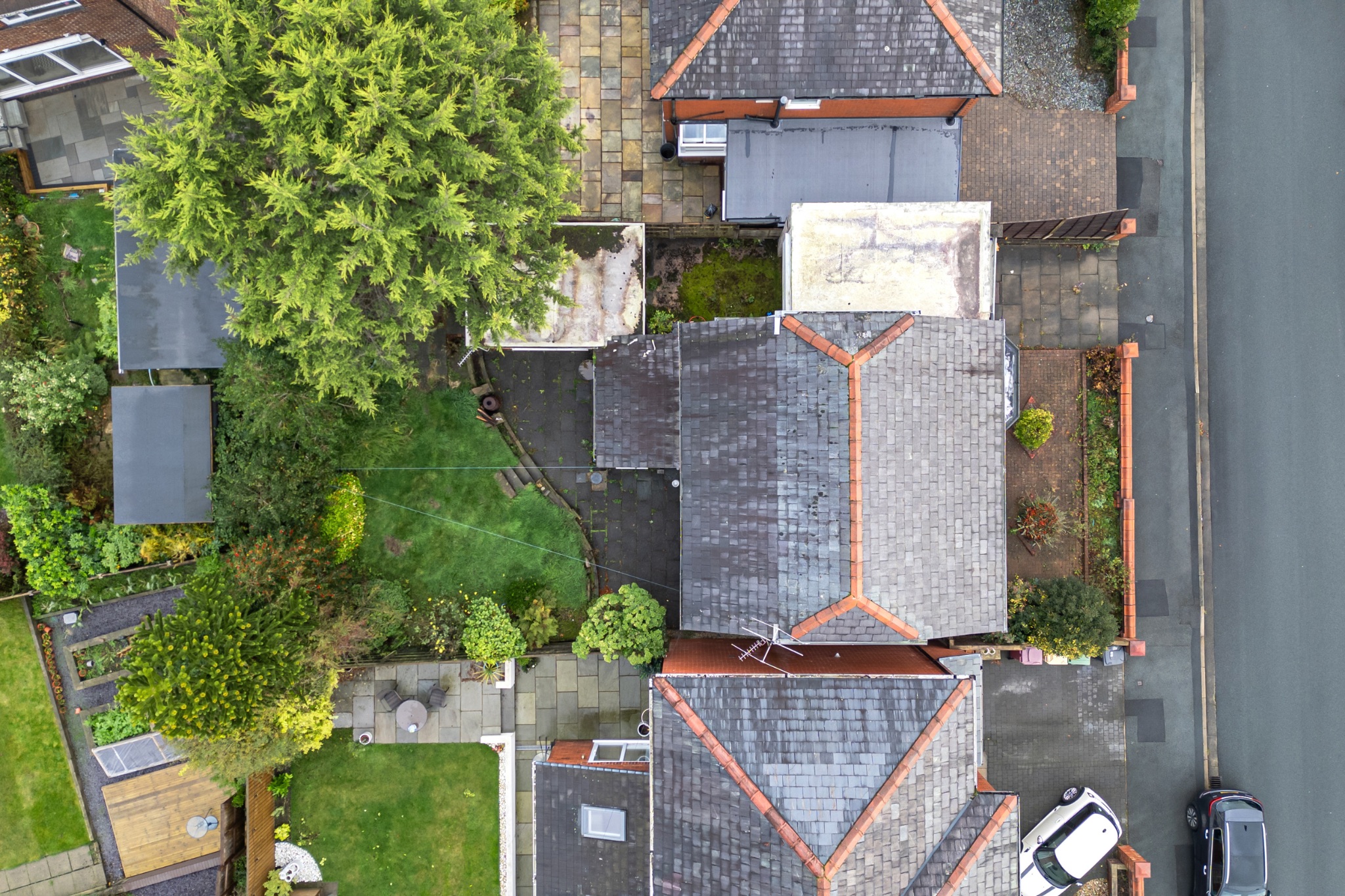 4 bedroom detached house For Sale in Bolton - Photograph 19.