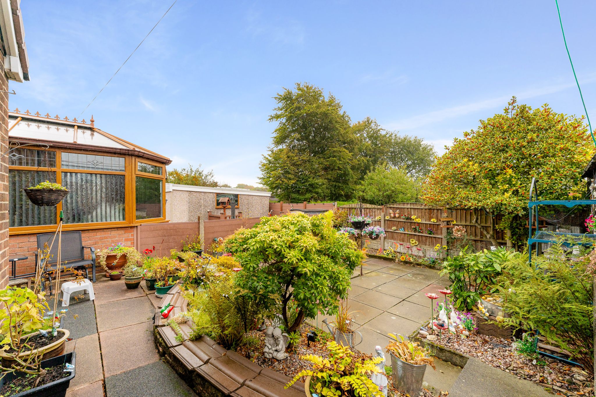 2 bedroom semi-detached bungalow For Sale in Bolton - Photograph 23.