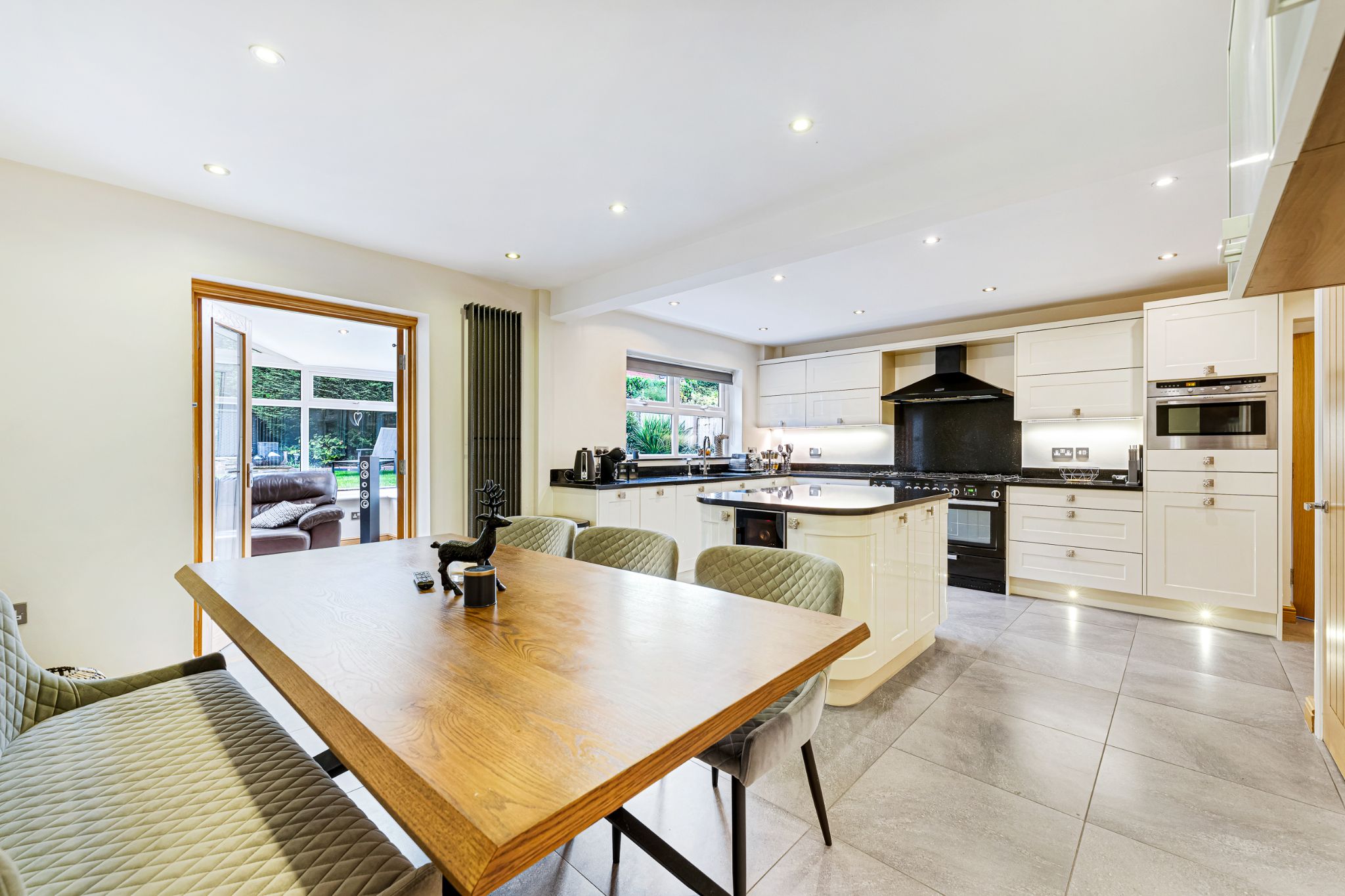 4 bedroom detached house Sale Agreed in Bolton - Photograph 14.