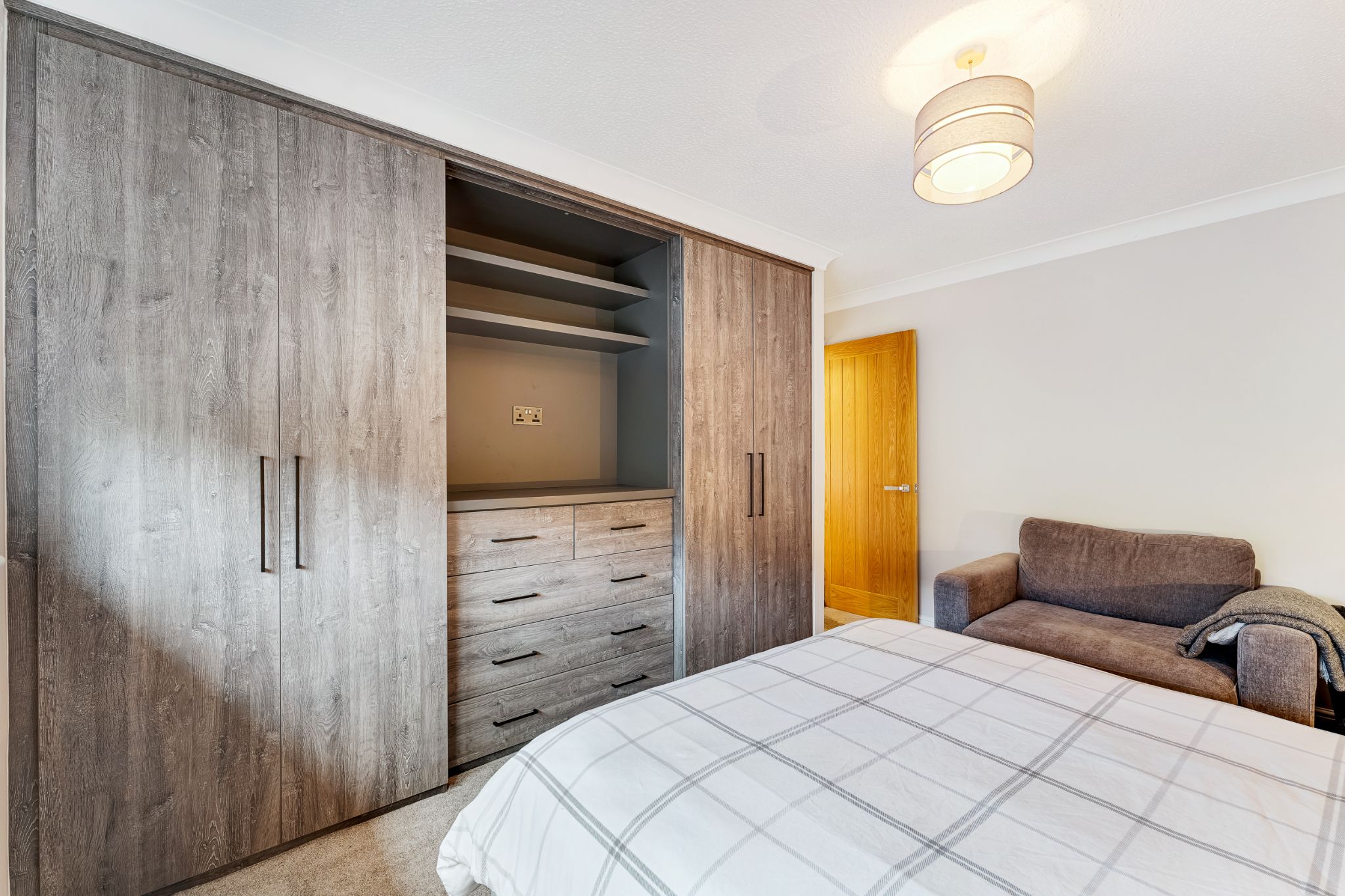 4 bedroom detached house Sale Agreed in Bolton - Photograph 41.