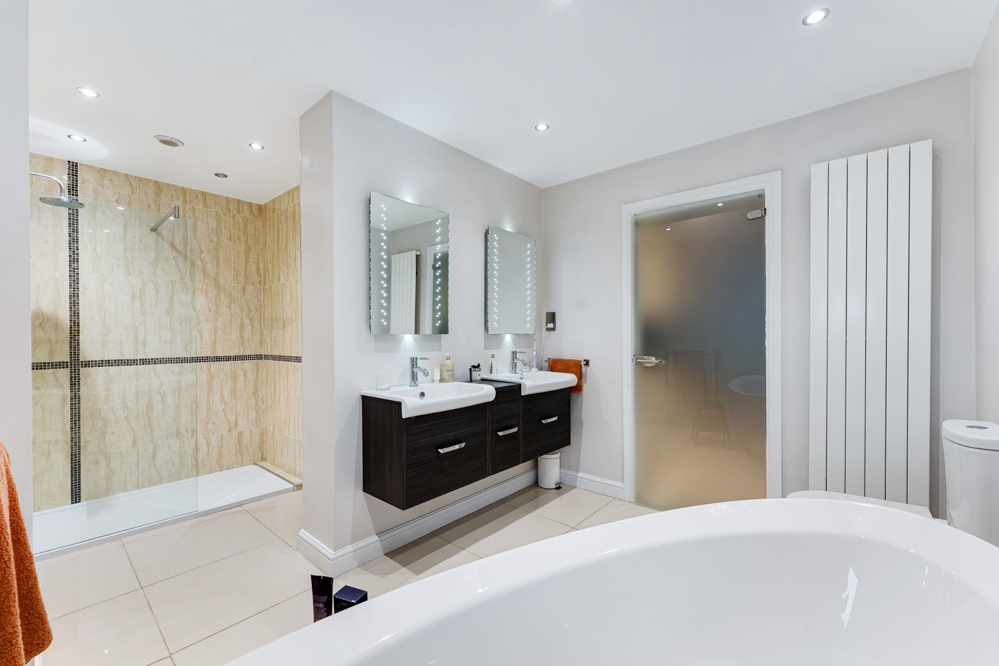 4 bedroom detached house Sale Agreed in Bolton - Photograph 32.