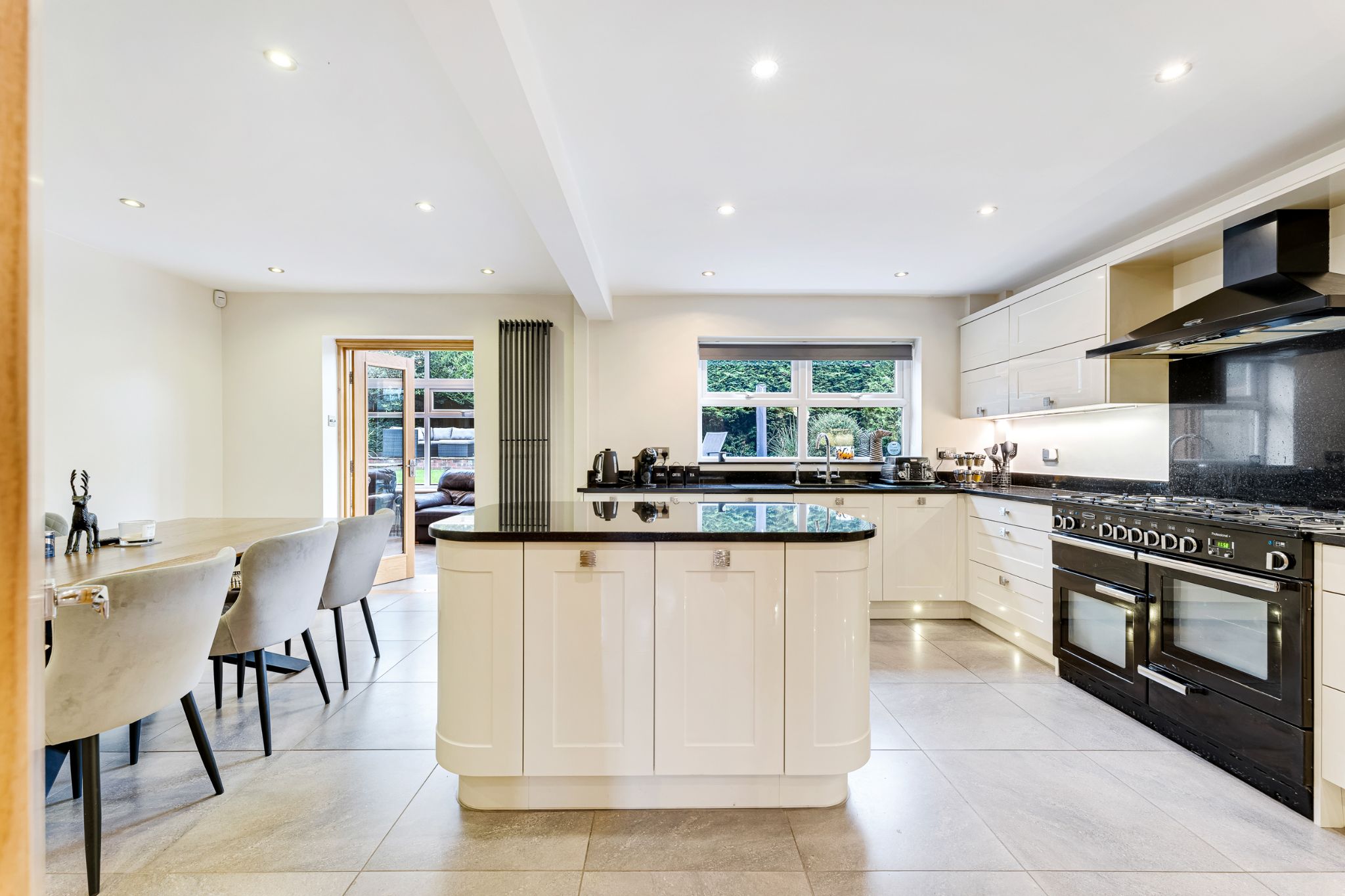 4 bedroom detached house Sale Agreed in Bolton - Photograph 17.