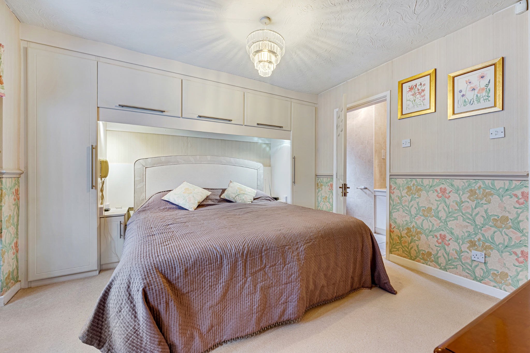 3 bedroom detached bungalow For Sale in Bolton - Photograph 3.