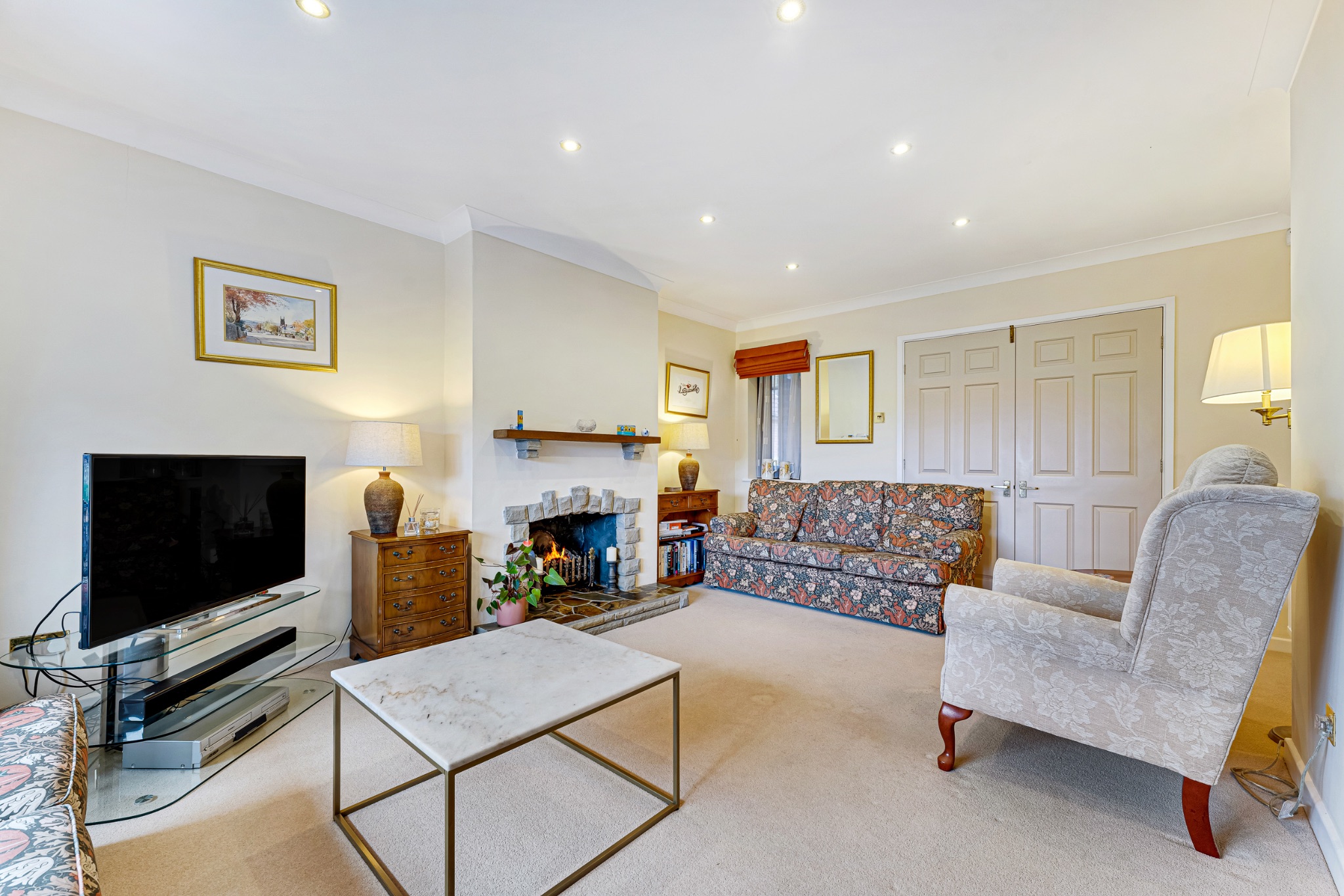 3 bedroom detached bungalow For Sale in Bolton - Photograph 12.