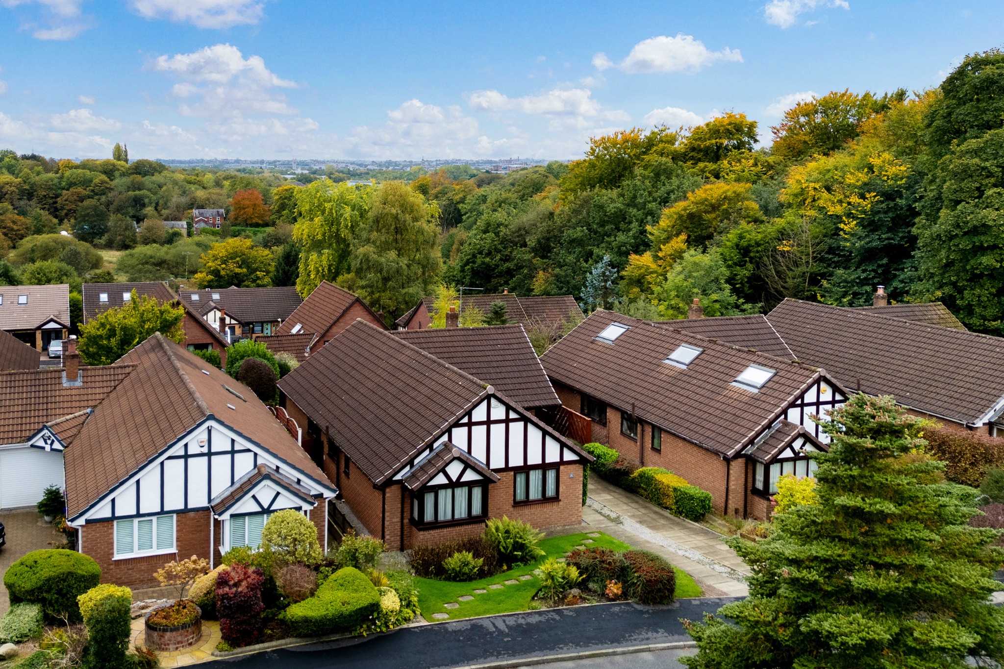 3 bedroom detached bungalow For Sale in Bolton - Photograph 30.