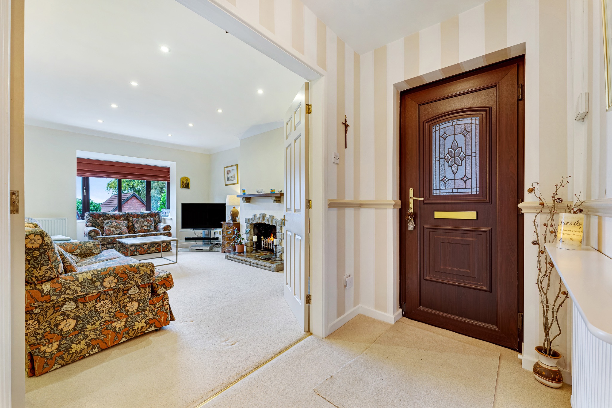 3 bedroom detached bungalow For Sale in Bolton - Photograph 31.