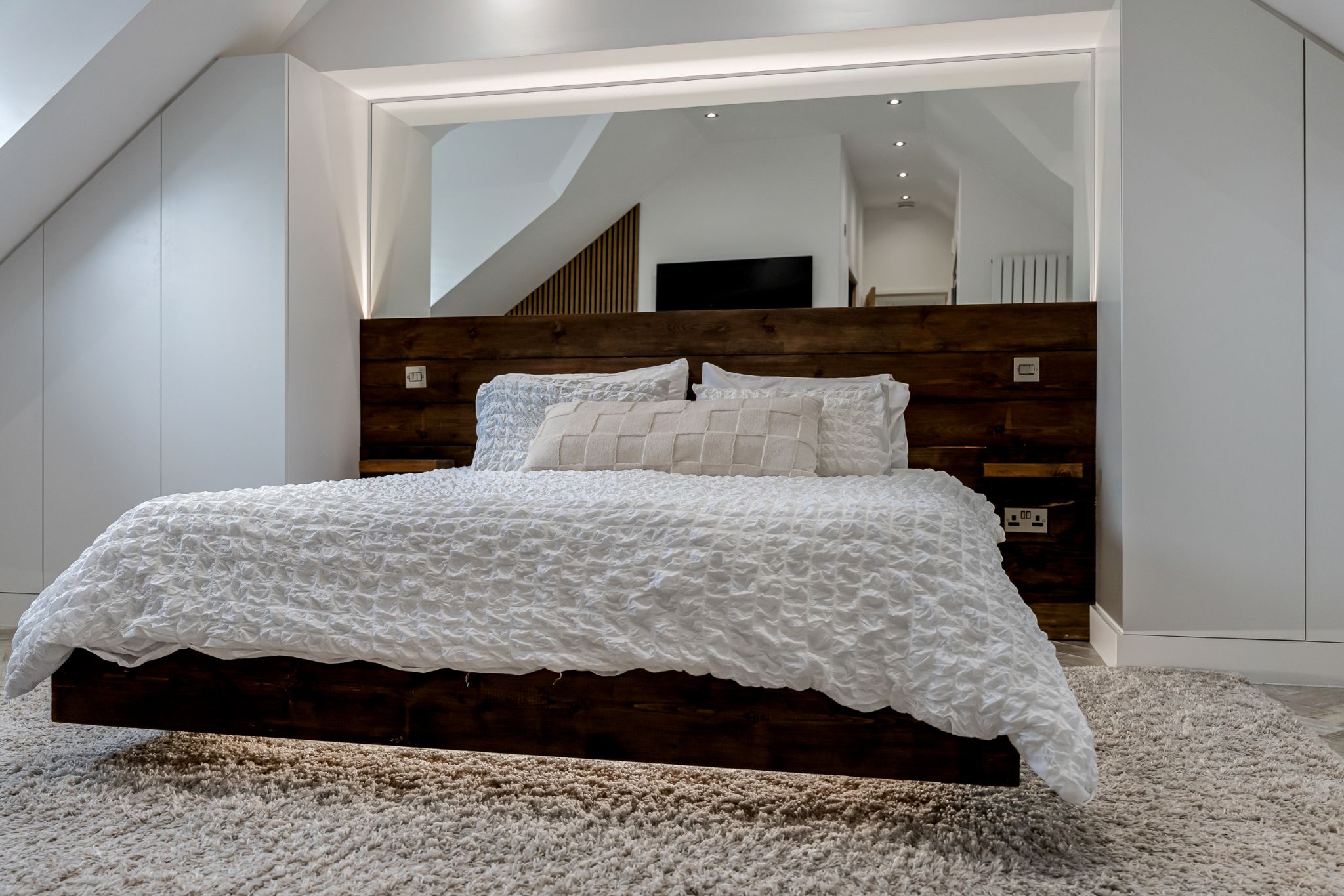 4 bedroom detached house For Sale in Bolton - Photograph 39.