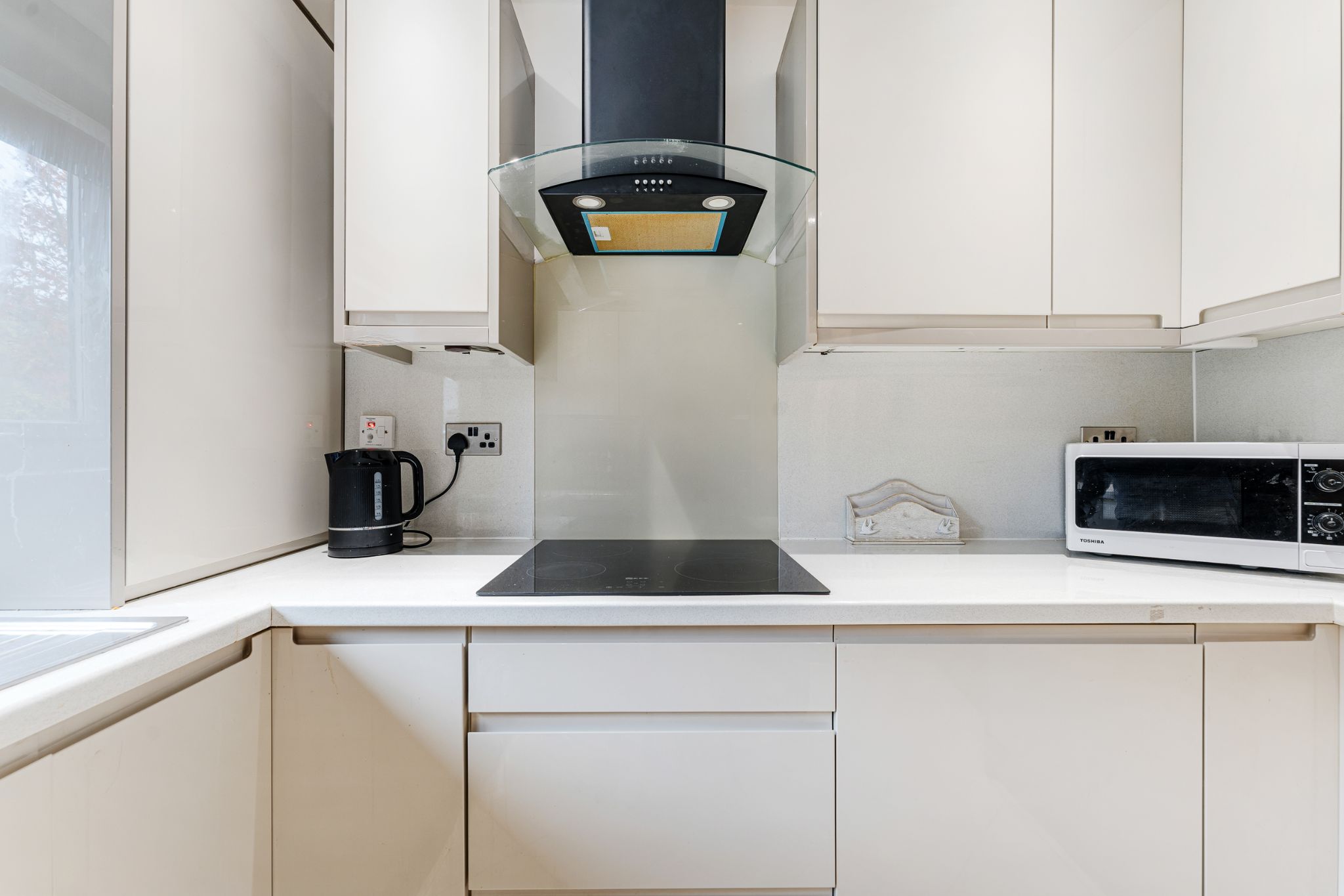 2 bedroom semi-detached bungalow For Sale in Bolton - Photograph 21.