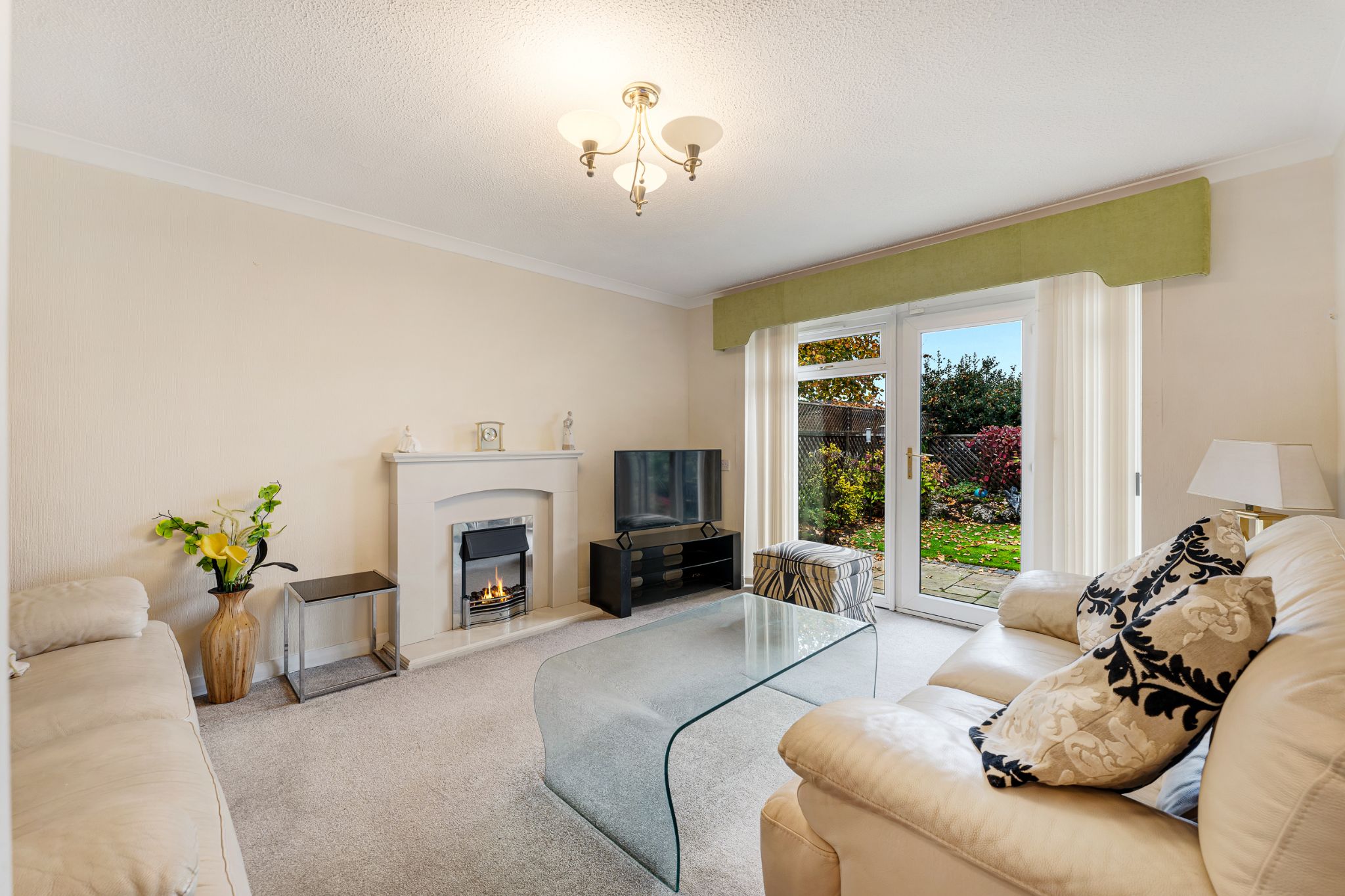 2 bedroom semi-detached bungalow For Sale in Bolton - Photograph 11.