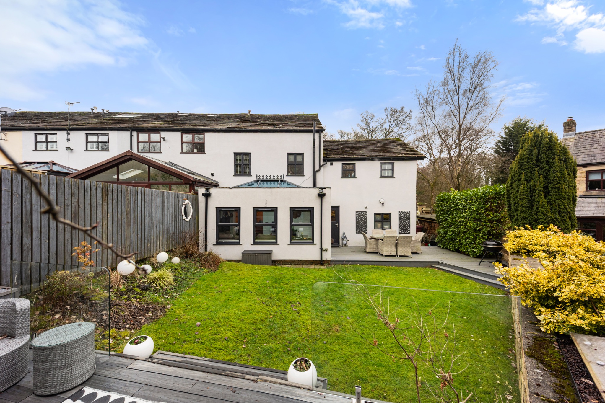 4 bedroom barn conversion house For Sale in Bolton - Photograph 2.