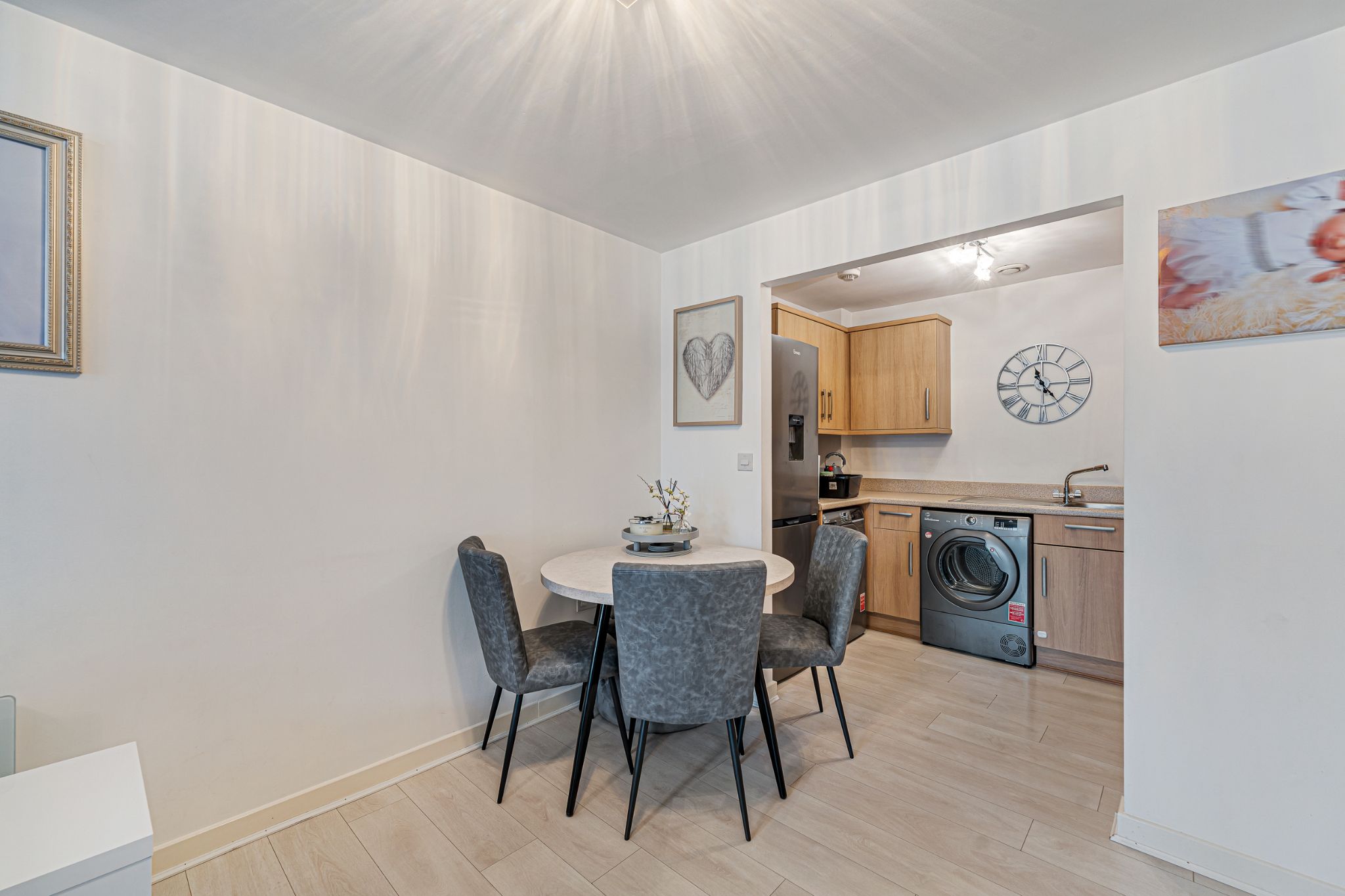 2 bedroom apartment flat/apartment Sale Agreed in Bolton - Photograph 9.