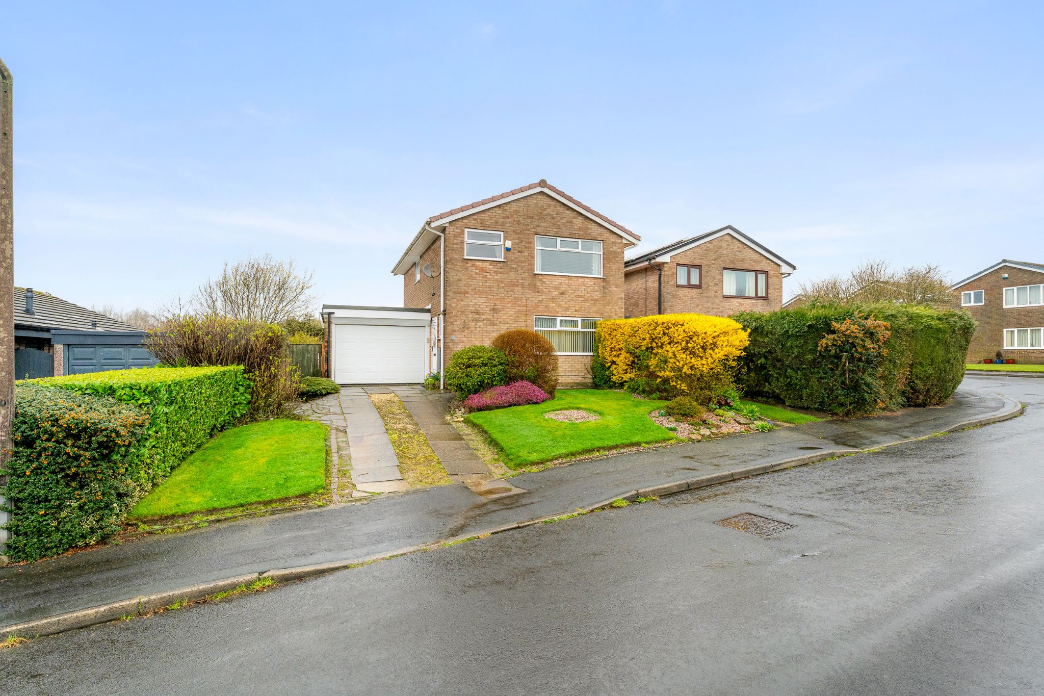 4 bedroom detached house For Sale in Bolton - Photograph 2.