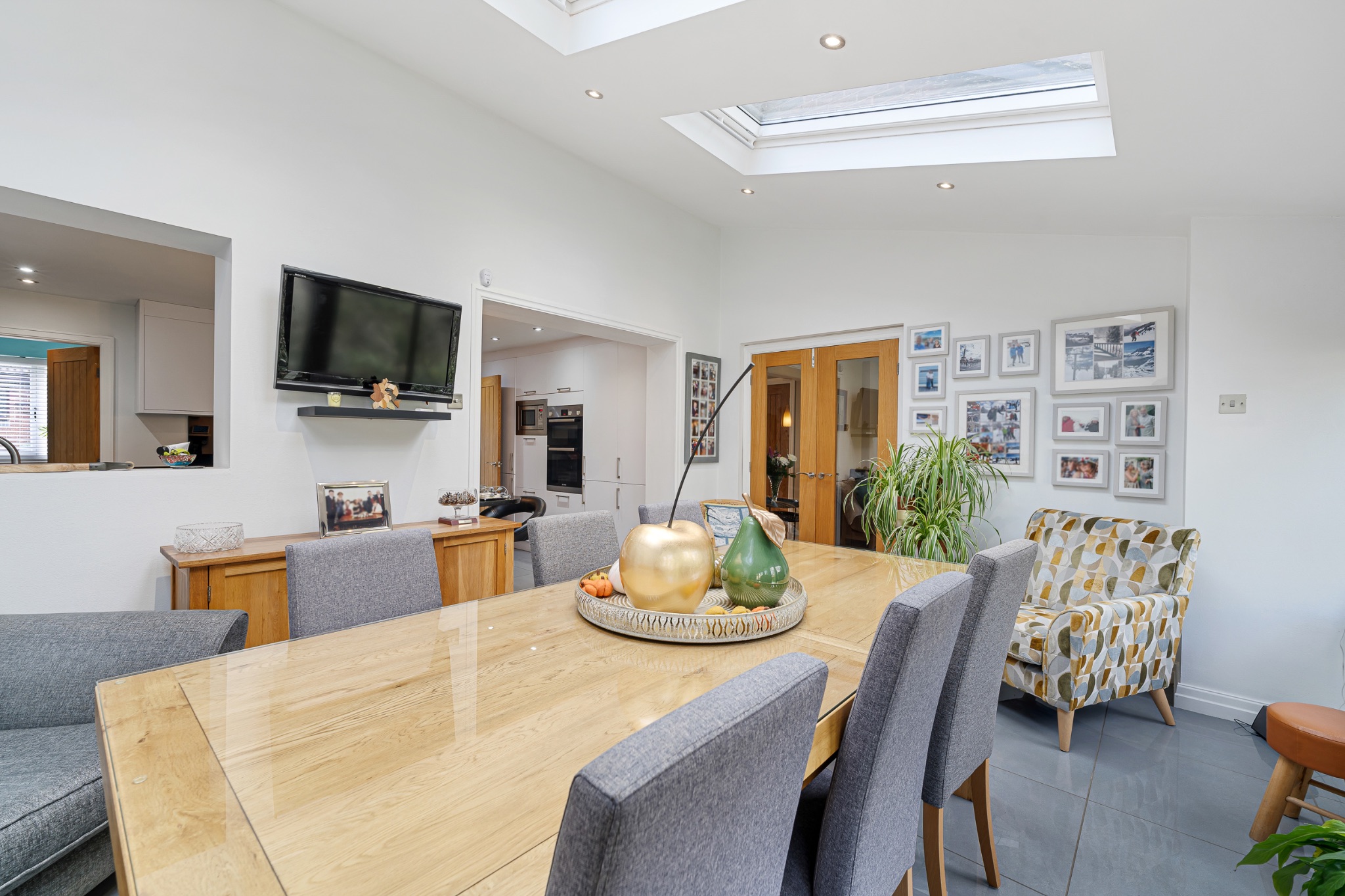 3 bedroom detached house Sale Agreed in Bolton - Photograph 14.