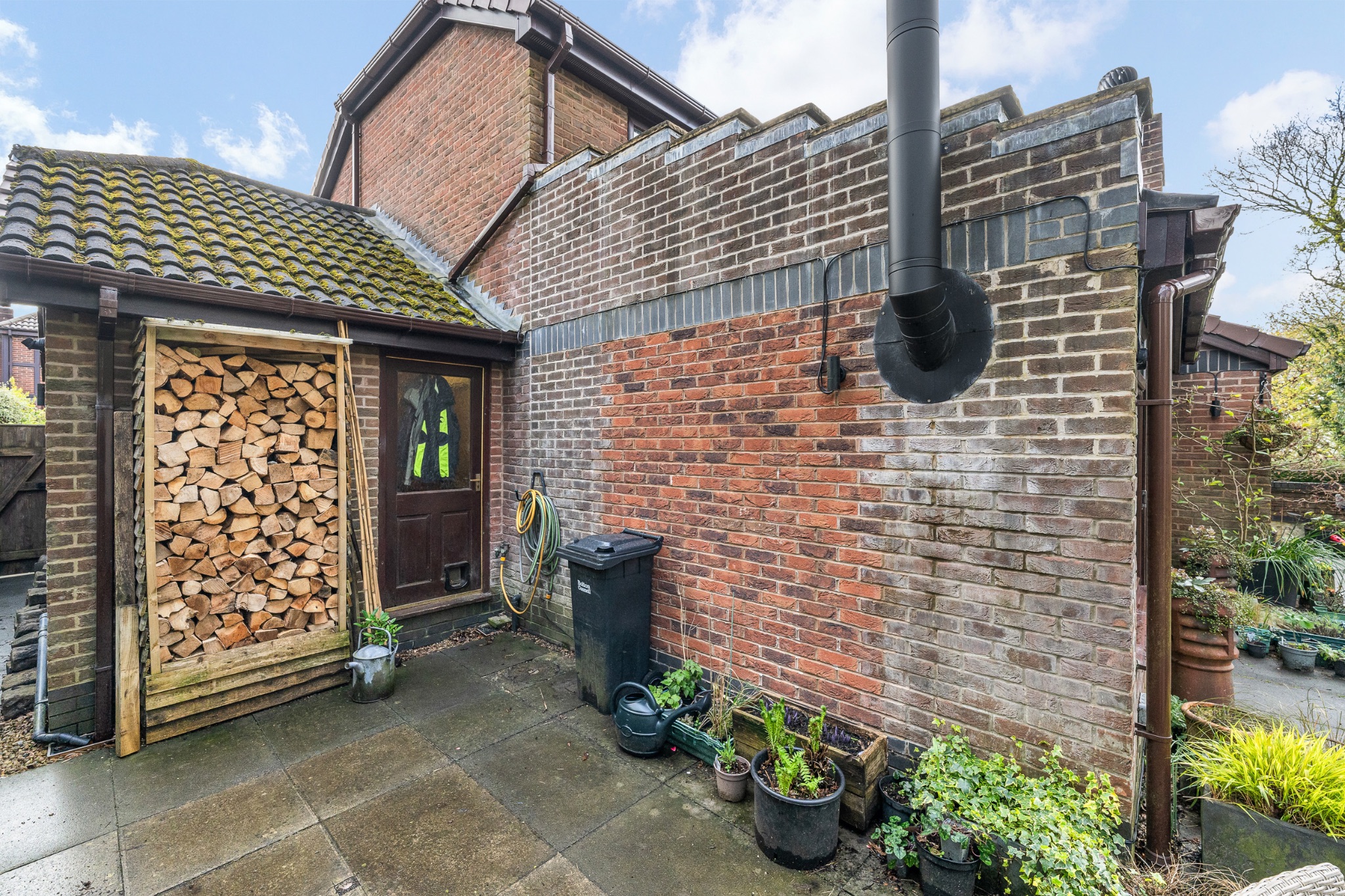 3 bedroom detached house Sale Agreed in Bolton - Photograph 32.