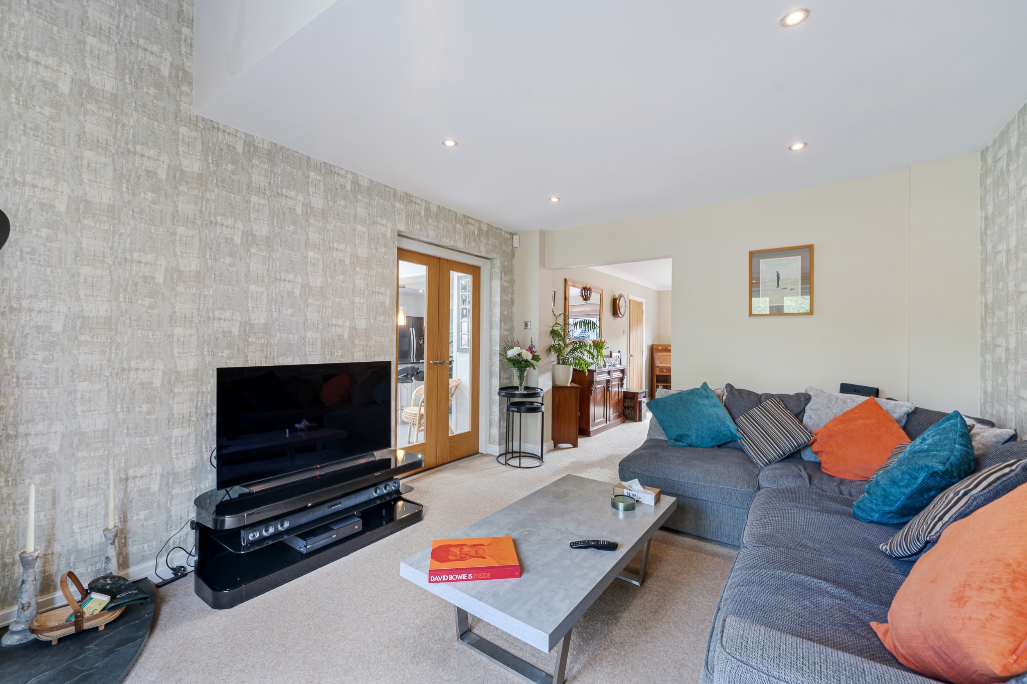 3 bedroom detached house Sale Agreed in Bolton - Photograph 4.