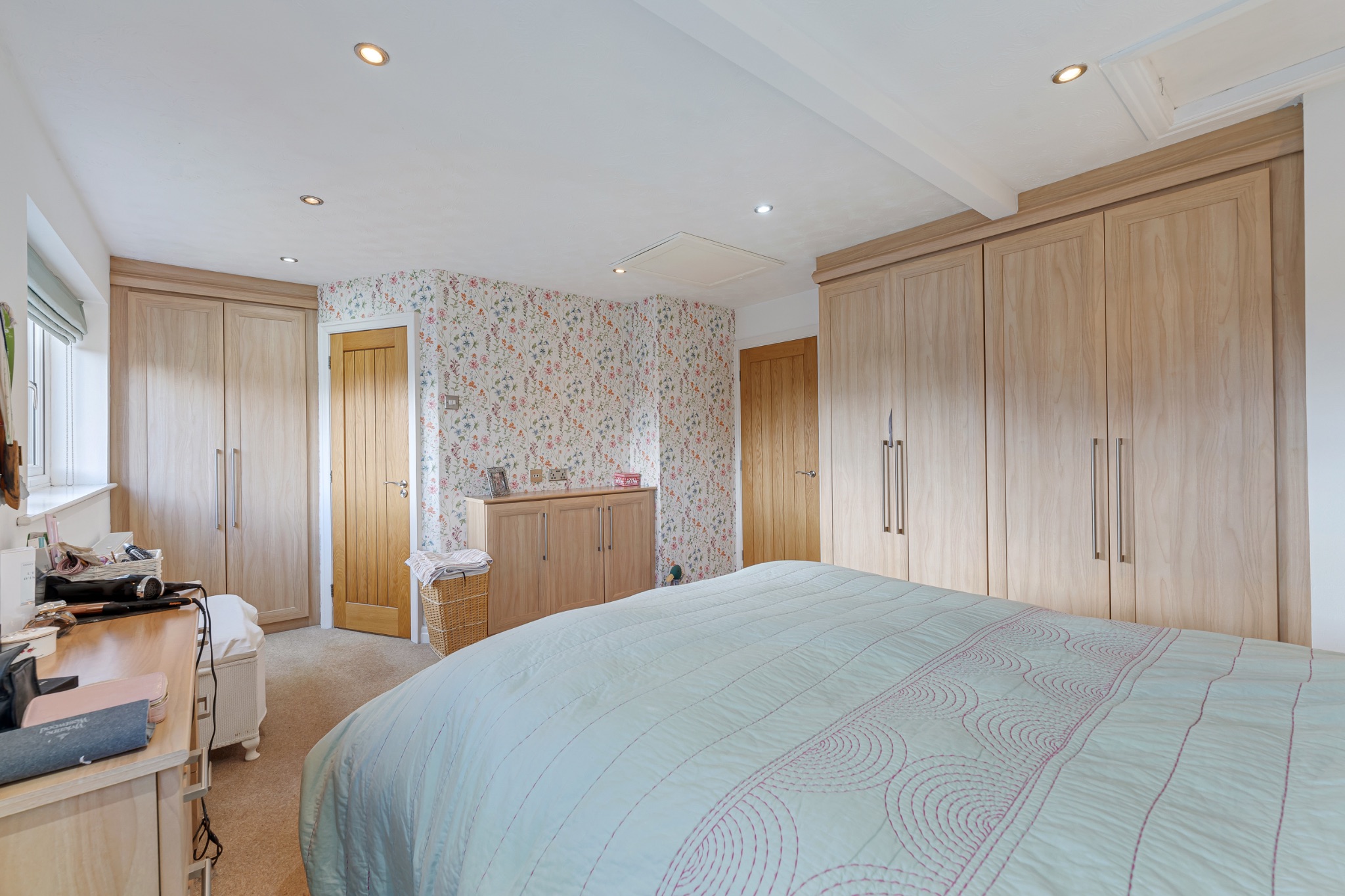 3 bedroom detached house Sale Agreed in Bolton - Photograph 21.