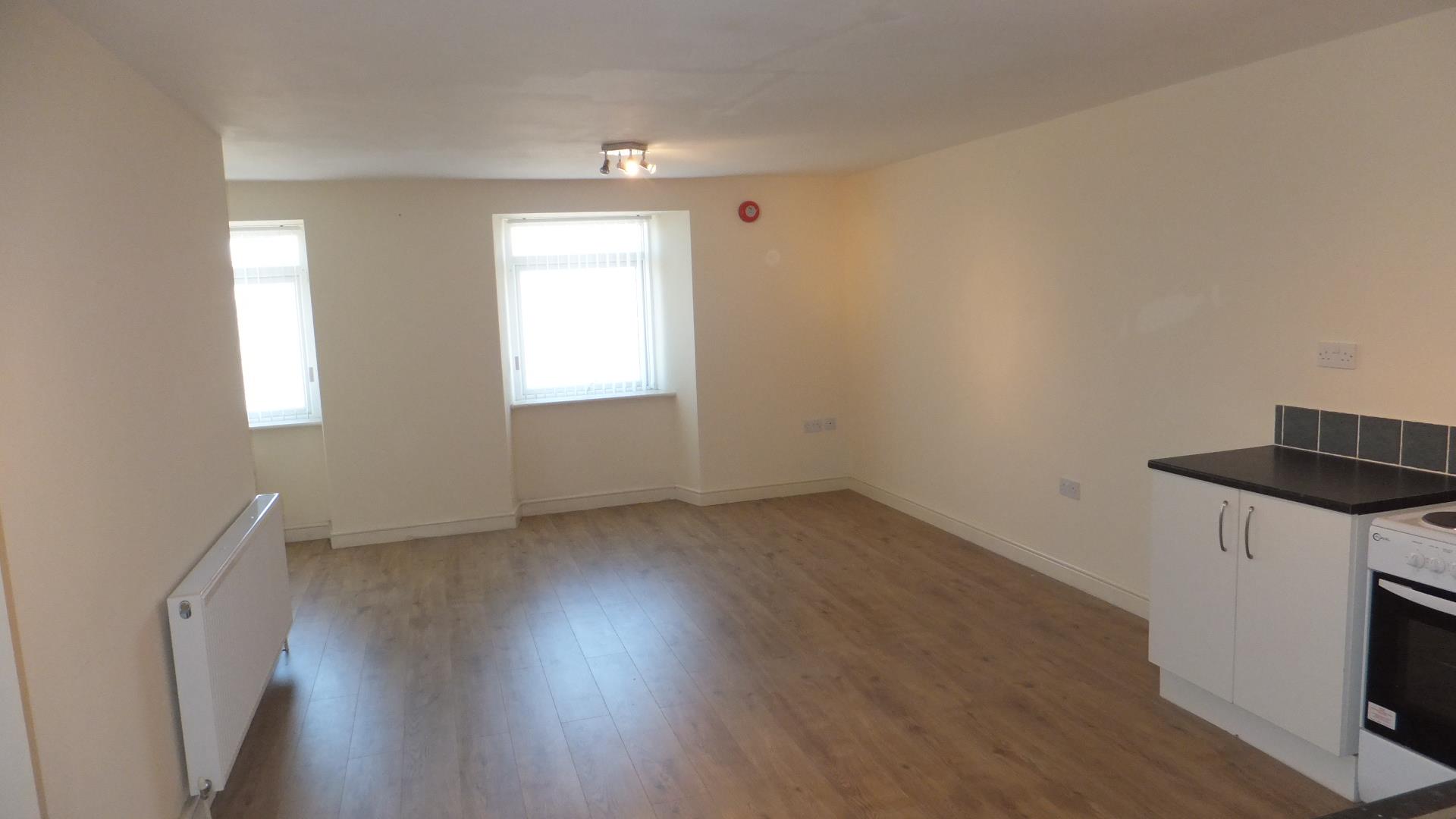 2 bedroom flat flat/apartment To Let in Holyhead - Image.