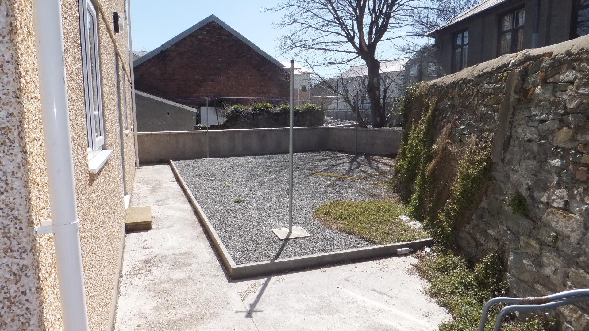 2 bedroom flat flat/apartment To Let in Holyhead - Image.