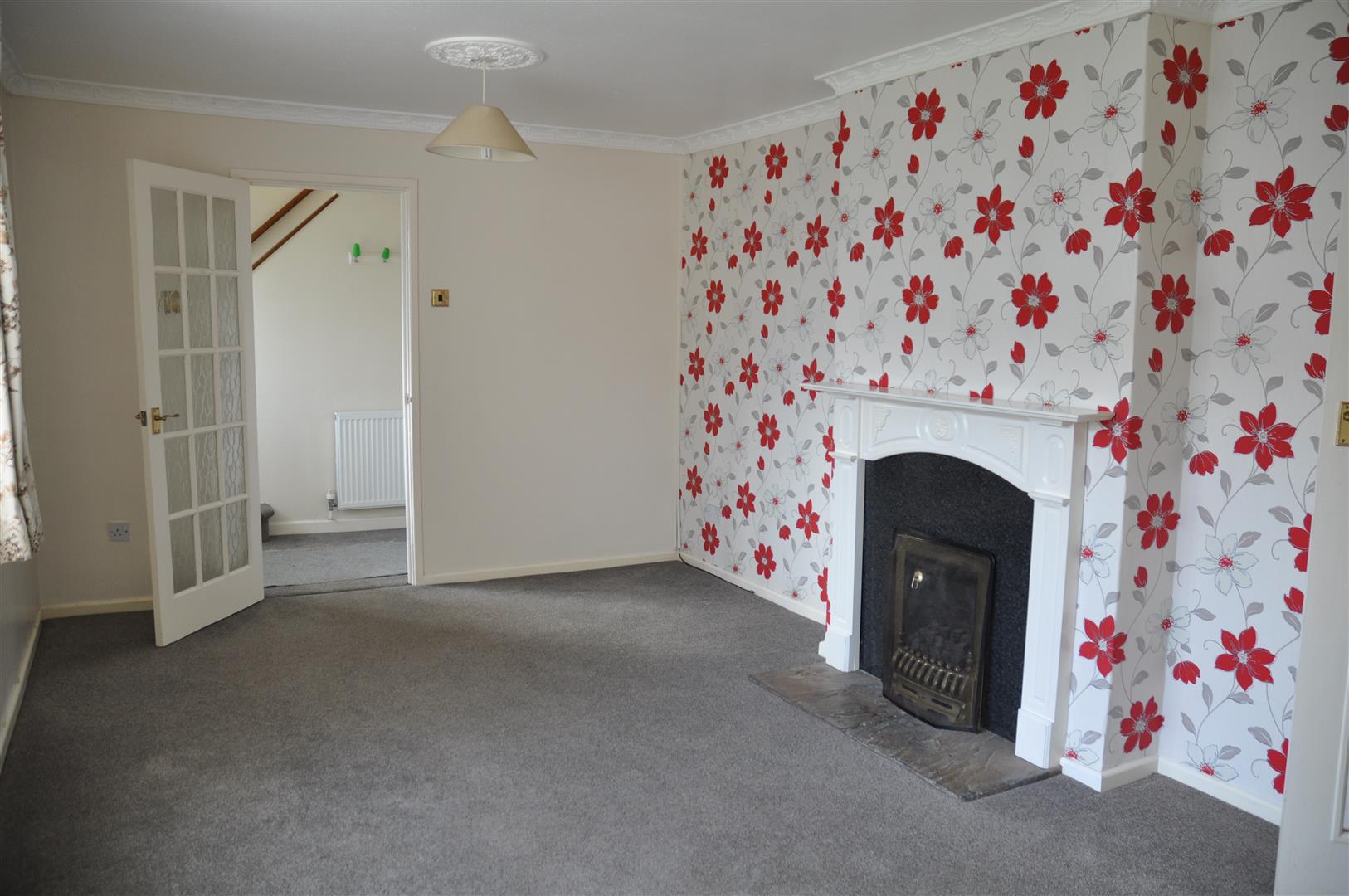 4 bedroom end terraced house To Let in Caergeiliog - Image.