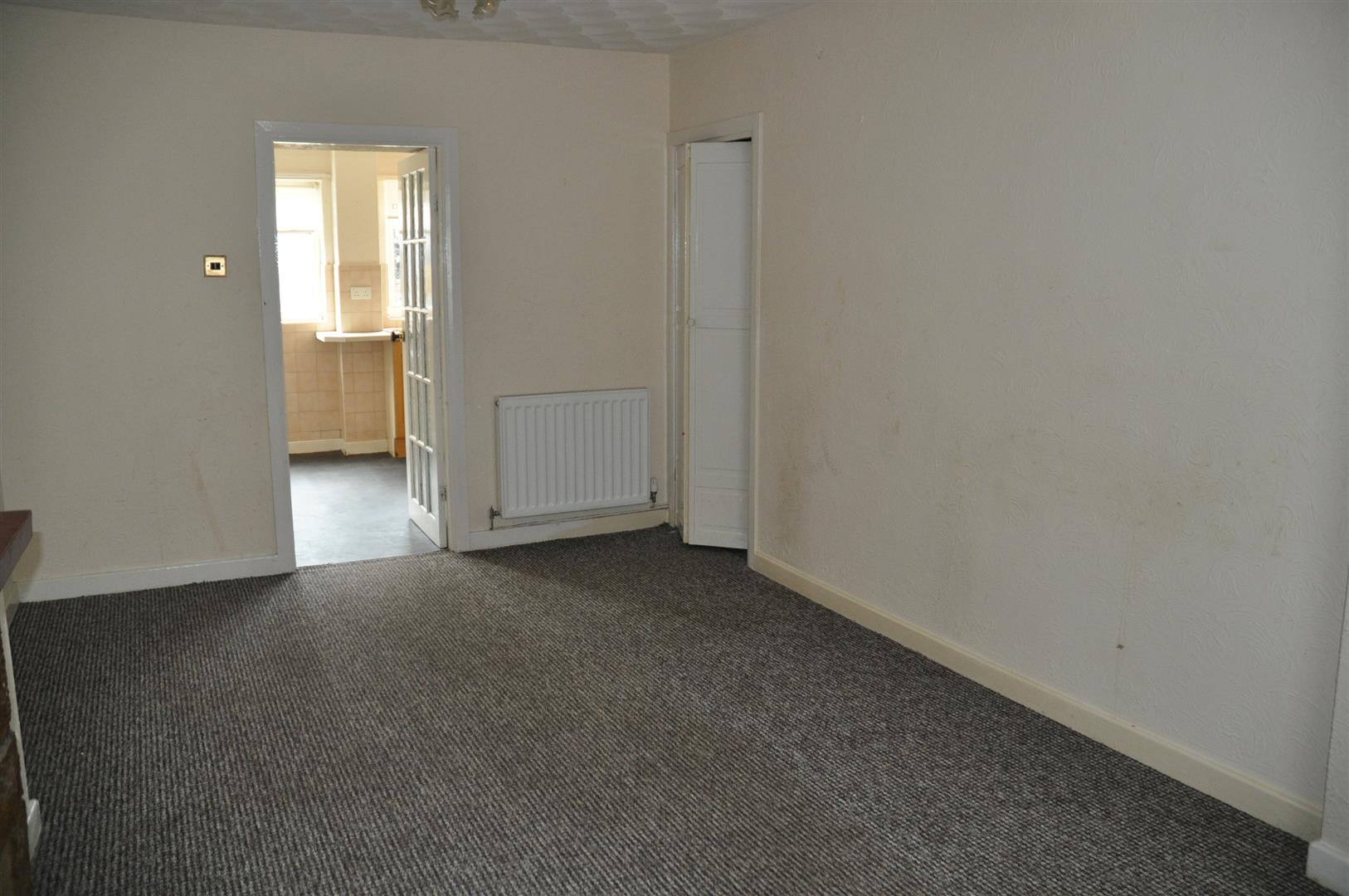 2 bedroom mid terraced house To Let in Holyhead - Image.