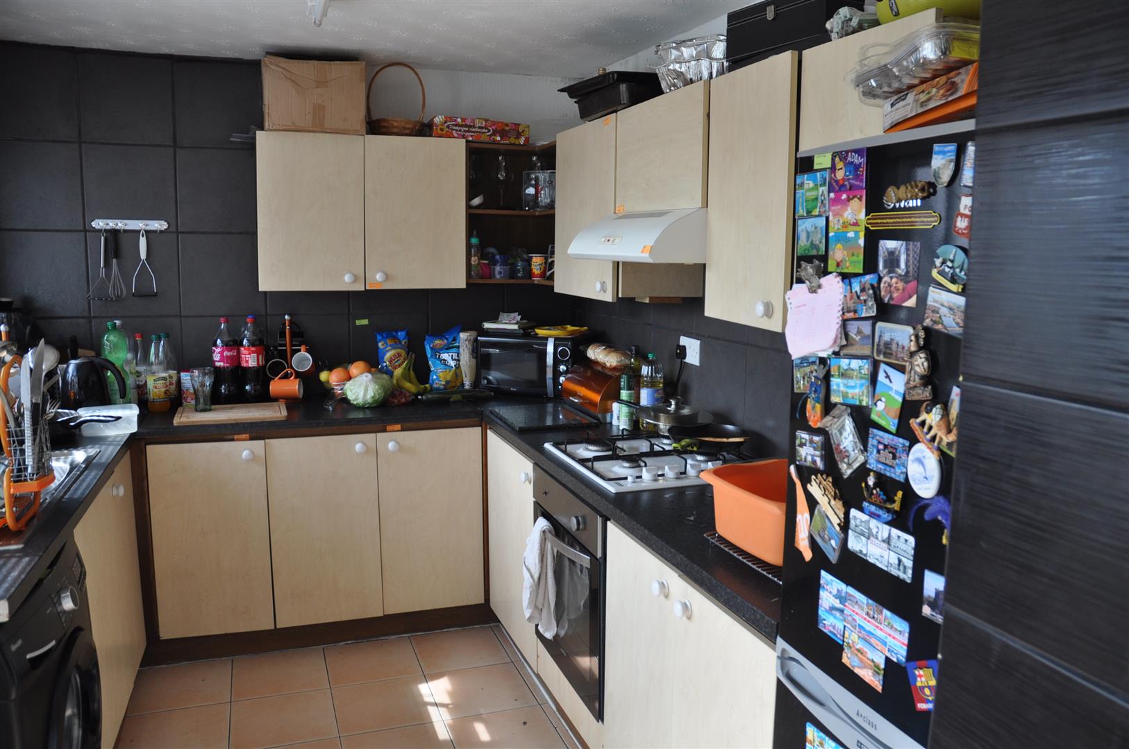 3 bedroom mid terraced house To Let in Holyhead - Image.