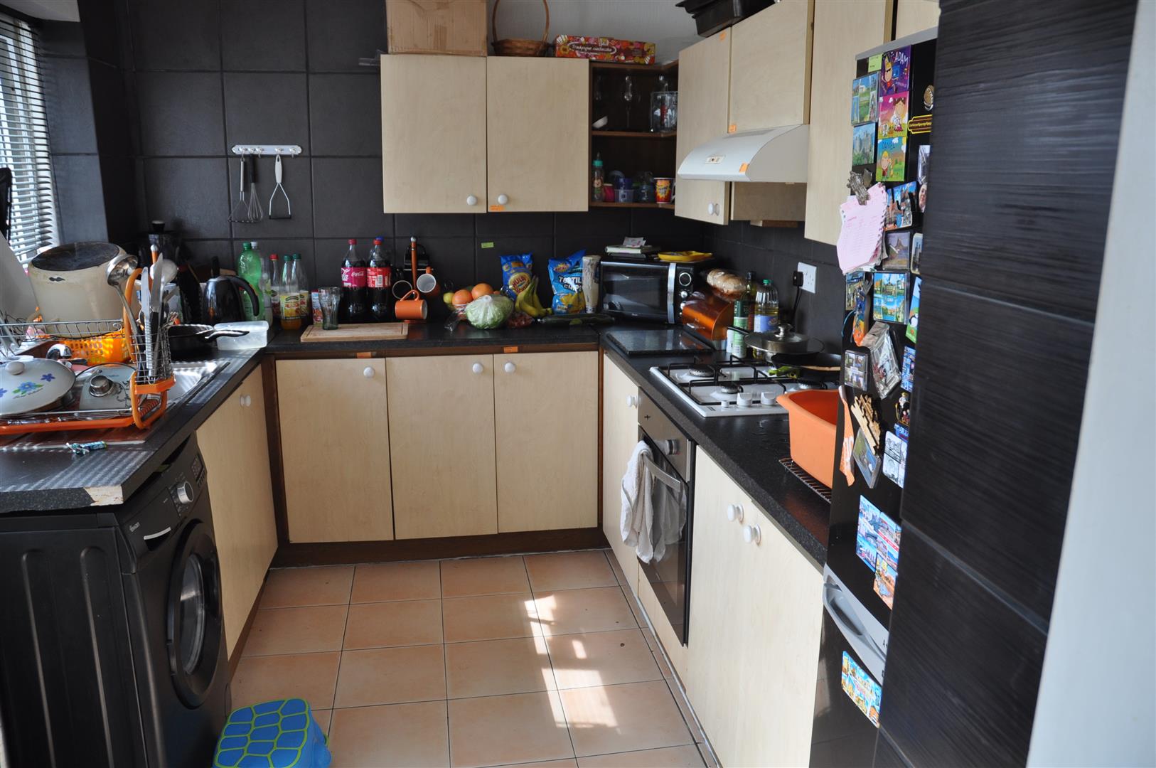 3 bedroom mid terraced house To Let in Holyhead - Image.