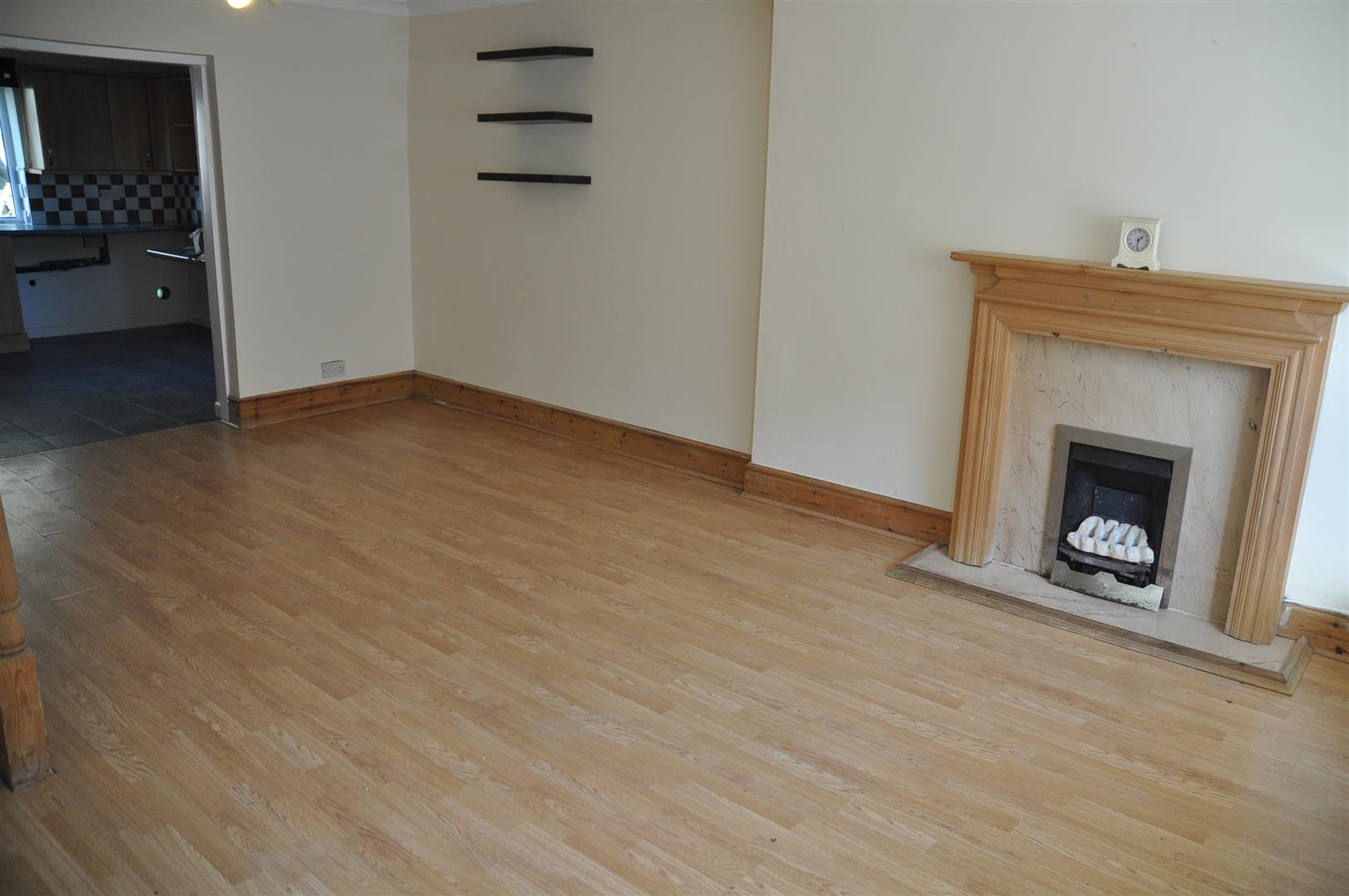 2 bedroom barn conversion house To Let in Holyhead - Property photograph.