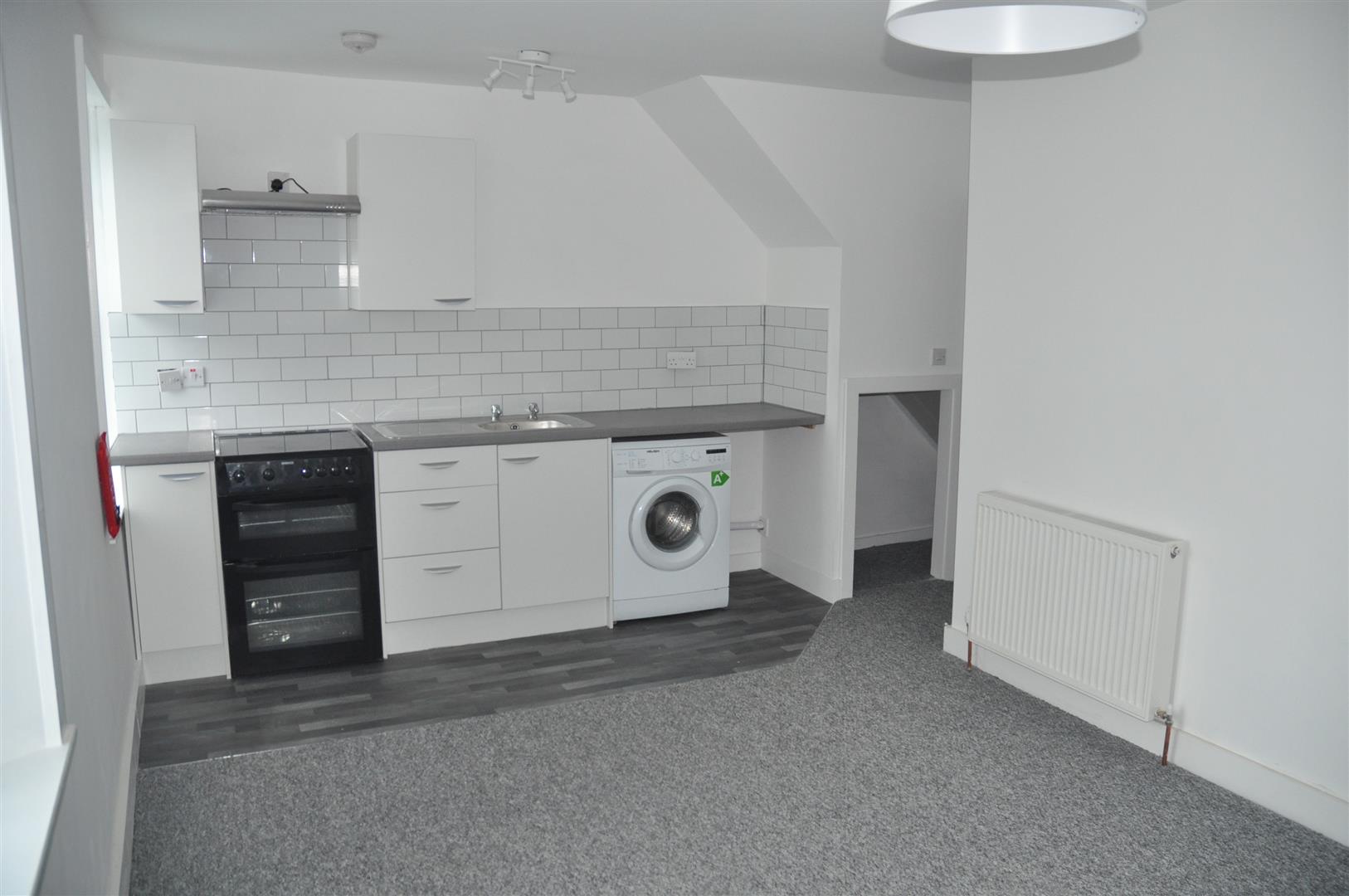 2 bedroom apartment flat/apartment To Let in Holyhead - Property photograph.