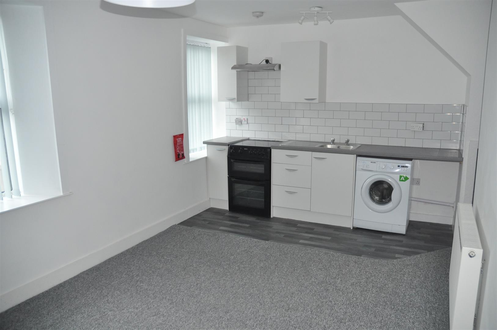 2 bedroom apartment flat/apartment To Let in Holyhead - Property photograph.