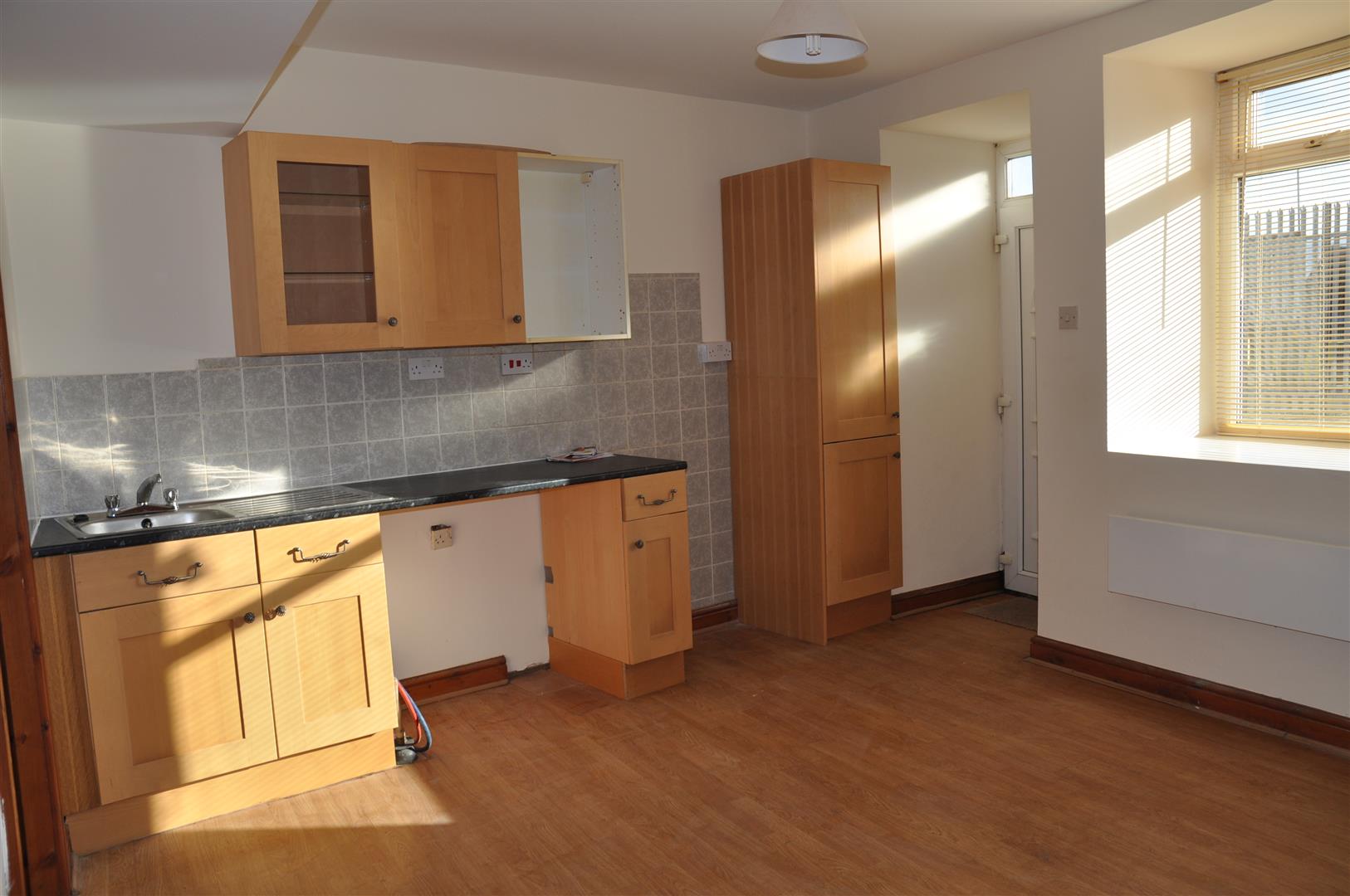 1 bedroom apartment flat/apartment Let in Holyhead - Image.