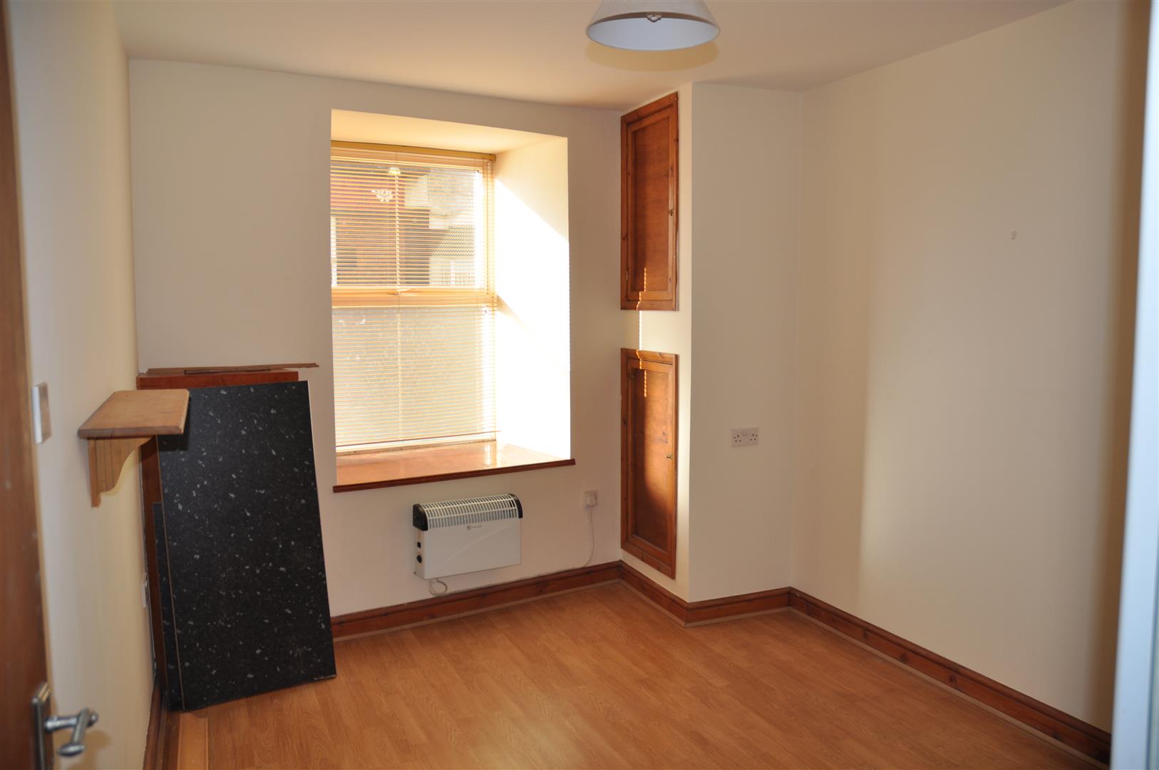 1 bedroom apartment flat/apartment Let in Holyhead - Image.