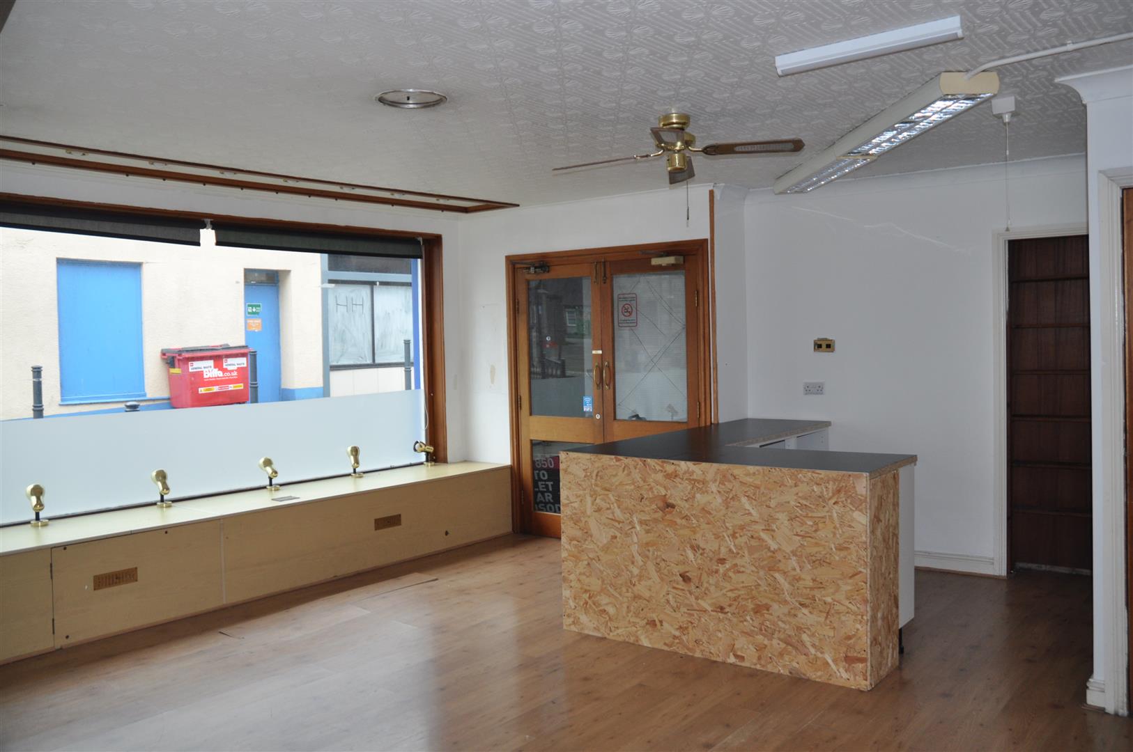 Retail Let Agreed in Llangefni - Image.