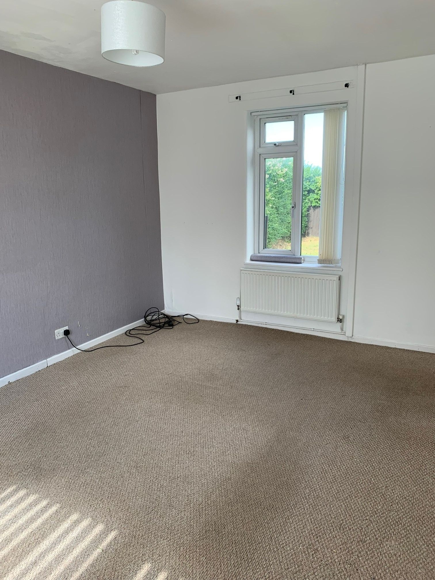 2 bedroom semi-detached house To Let in Holyhead - Property photograph.