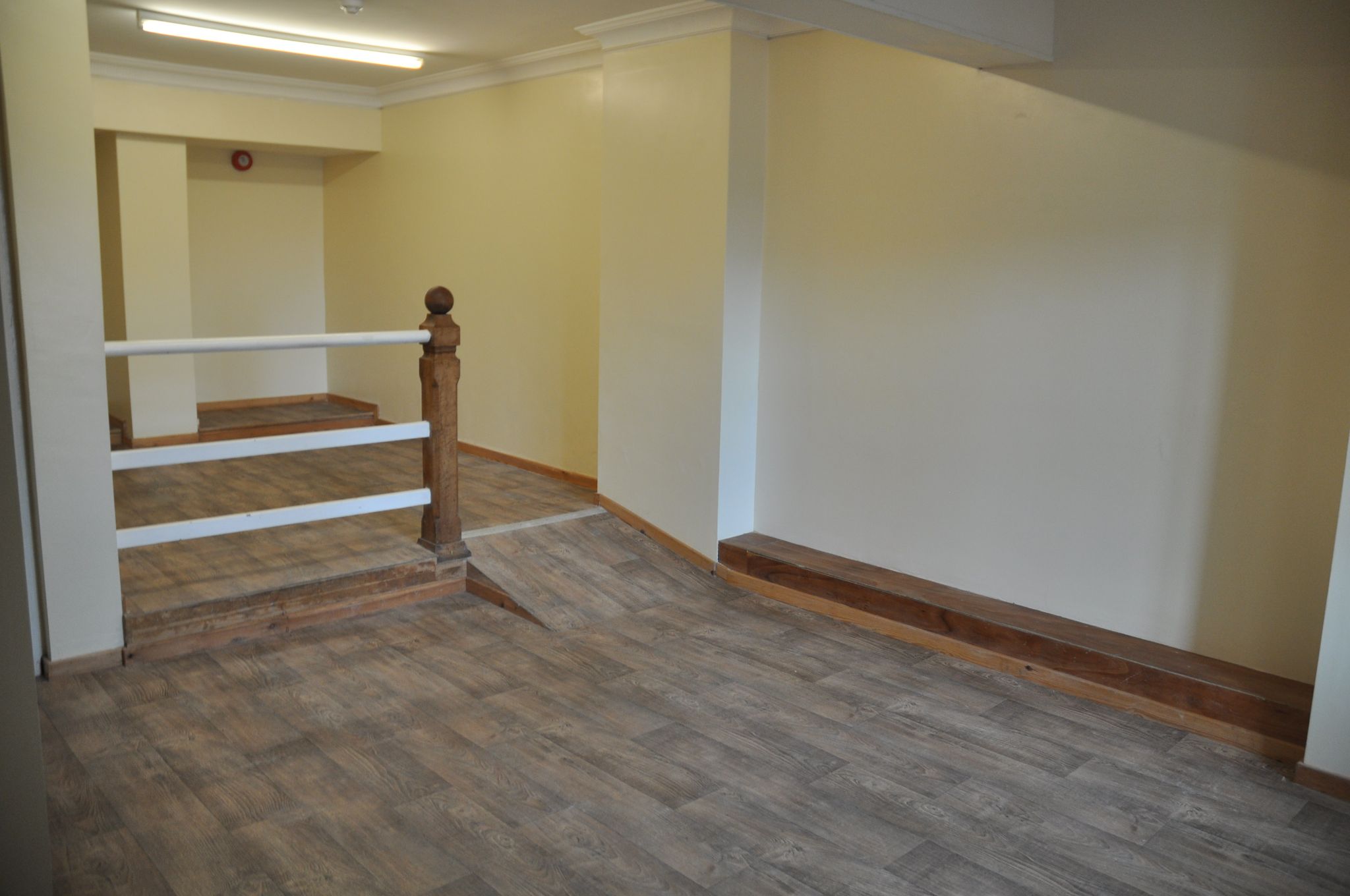 Shop To Let in Holyhead - Photograph 2.
