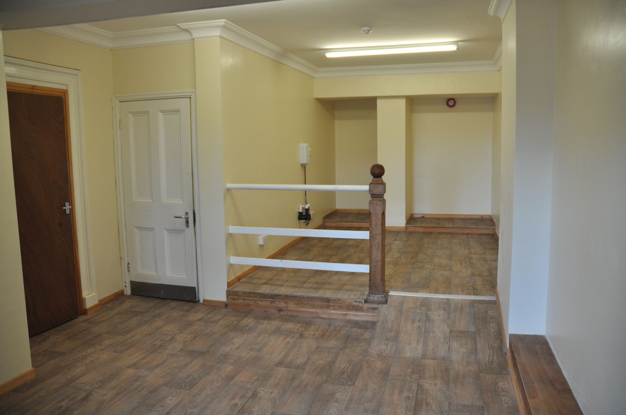 Shop To Let in Holyhead - Photograph 3.