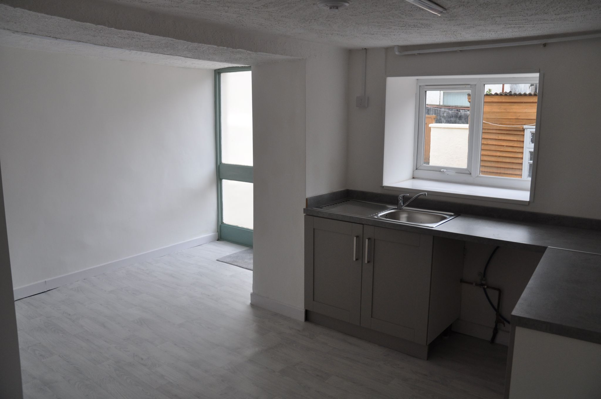 2 bedroom mid terraced house To Let in Holyhead - Photograph 5.