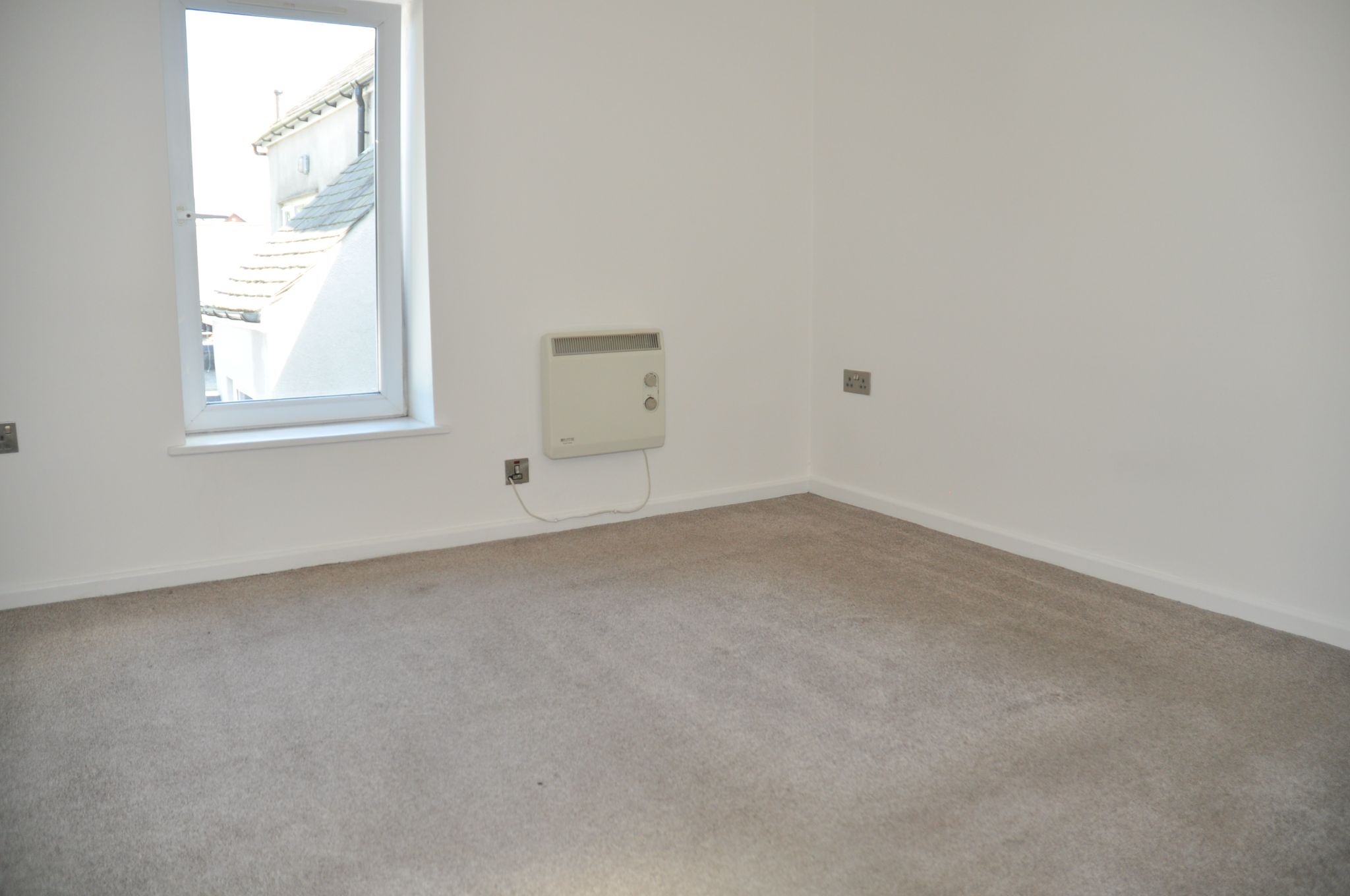 1 bedroom flat flat/apartment To Let in Llangefni - Photograph 6.