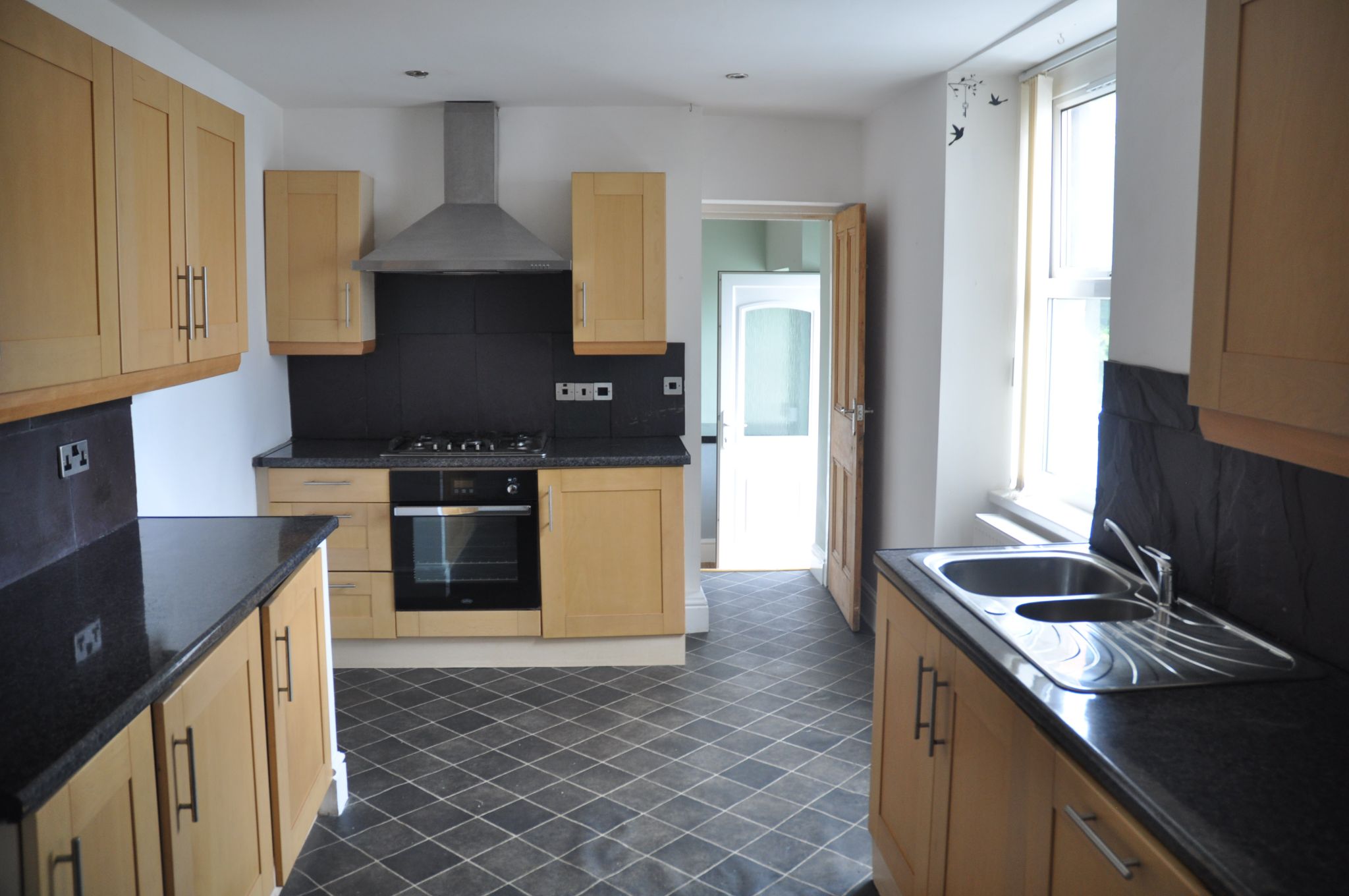 1 bedroom apartment flat/apartment For Sale in Holyhead - Kitchen.