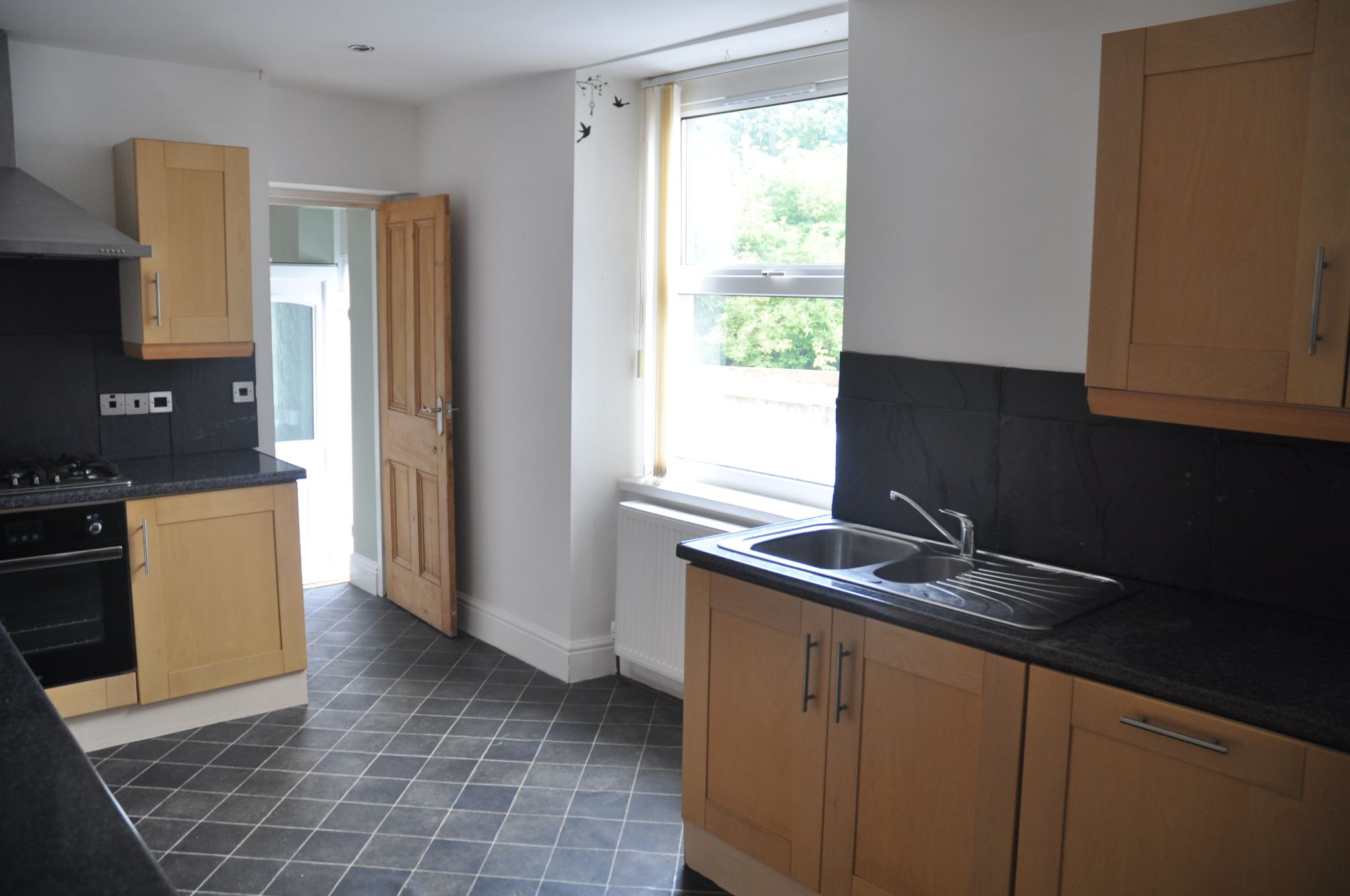 1 bedroom apartment flat/apartment For Sale in Holyhead - Kitchen.