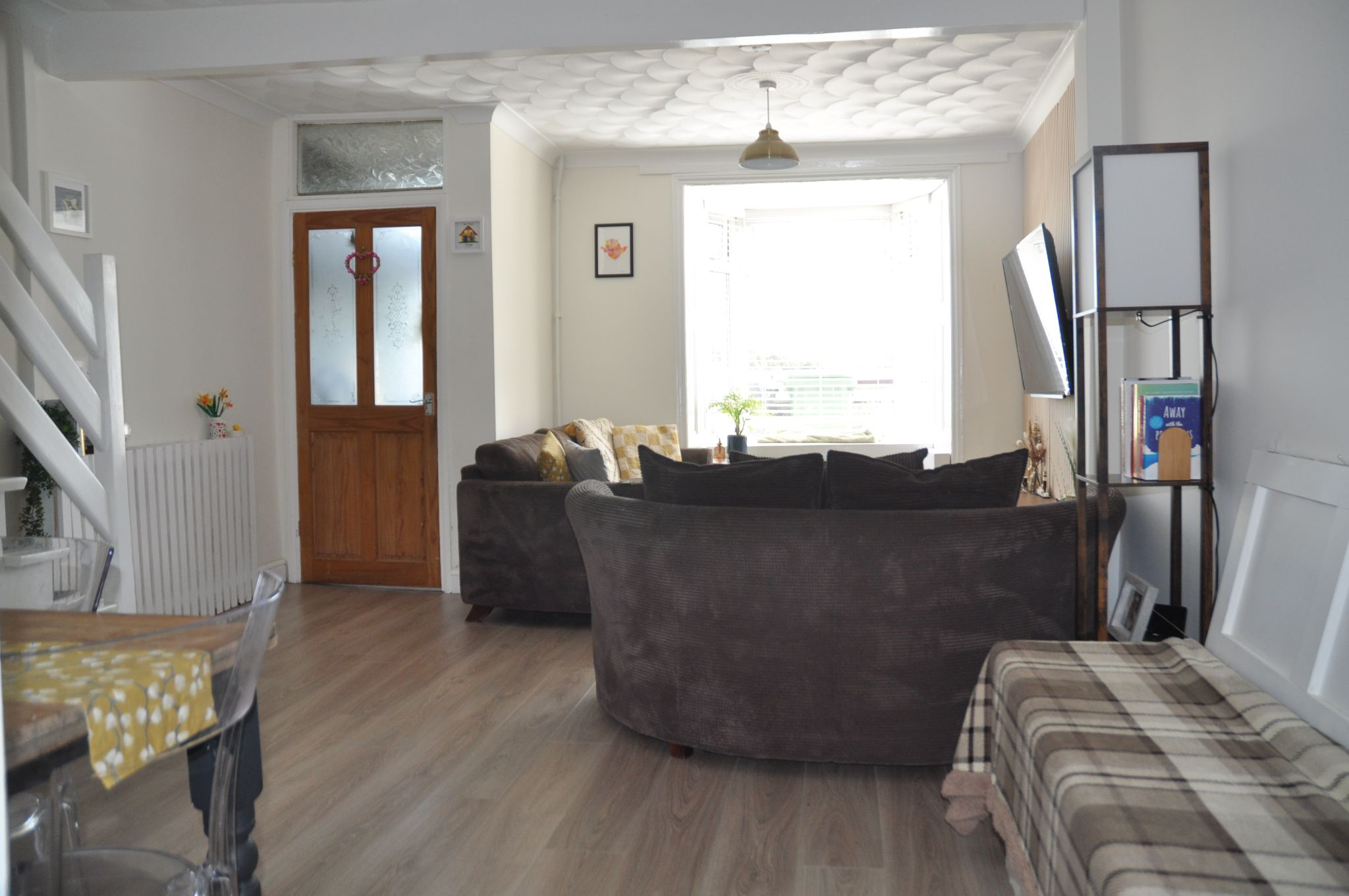 2 bedroom mid terraced house To Let in Holyhead - Property photograph.