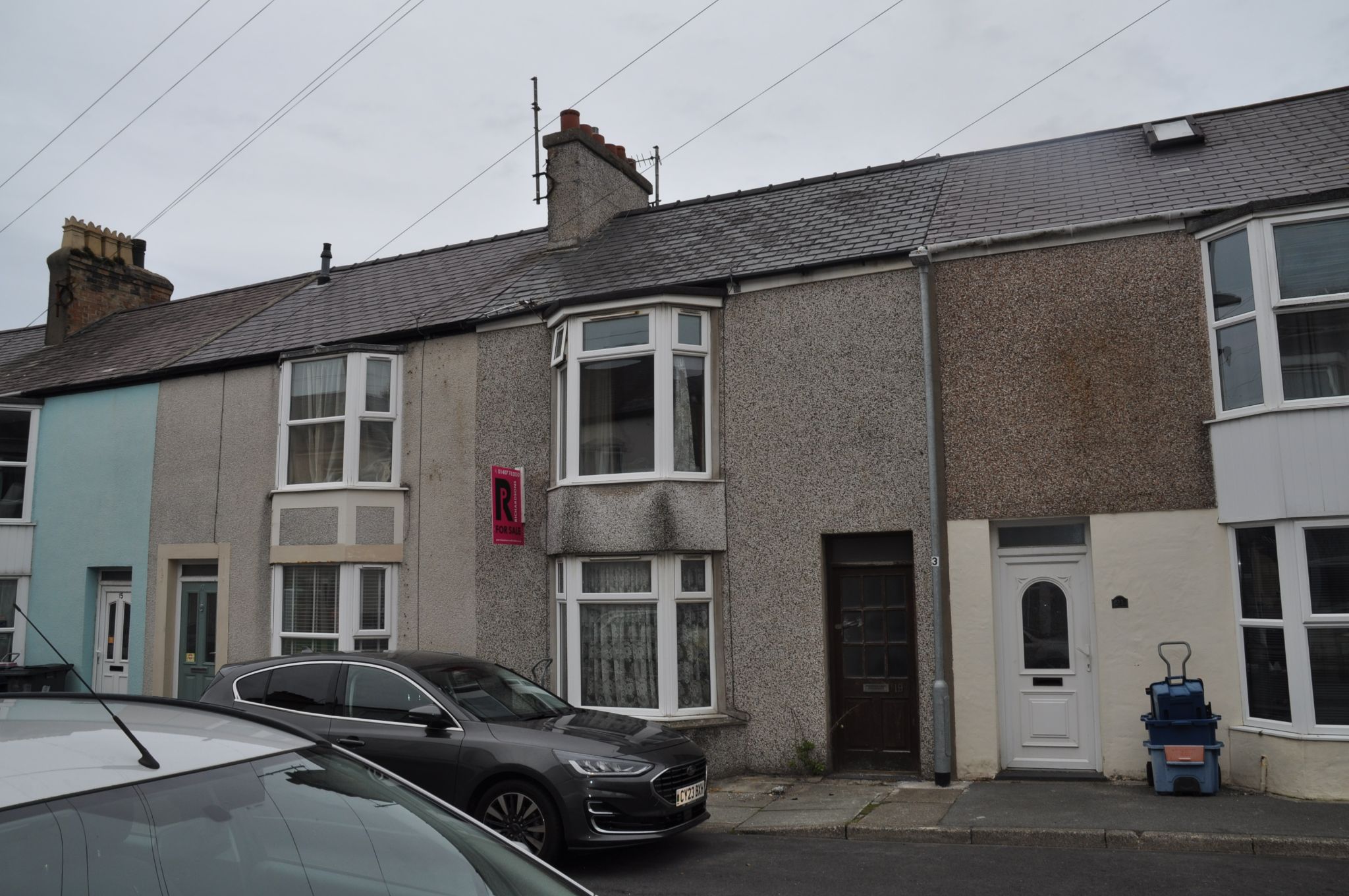 3 bedroom mid terraced house For Sale in Holyhead - Photograph 1.