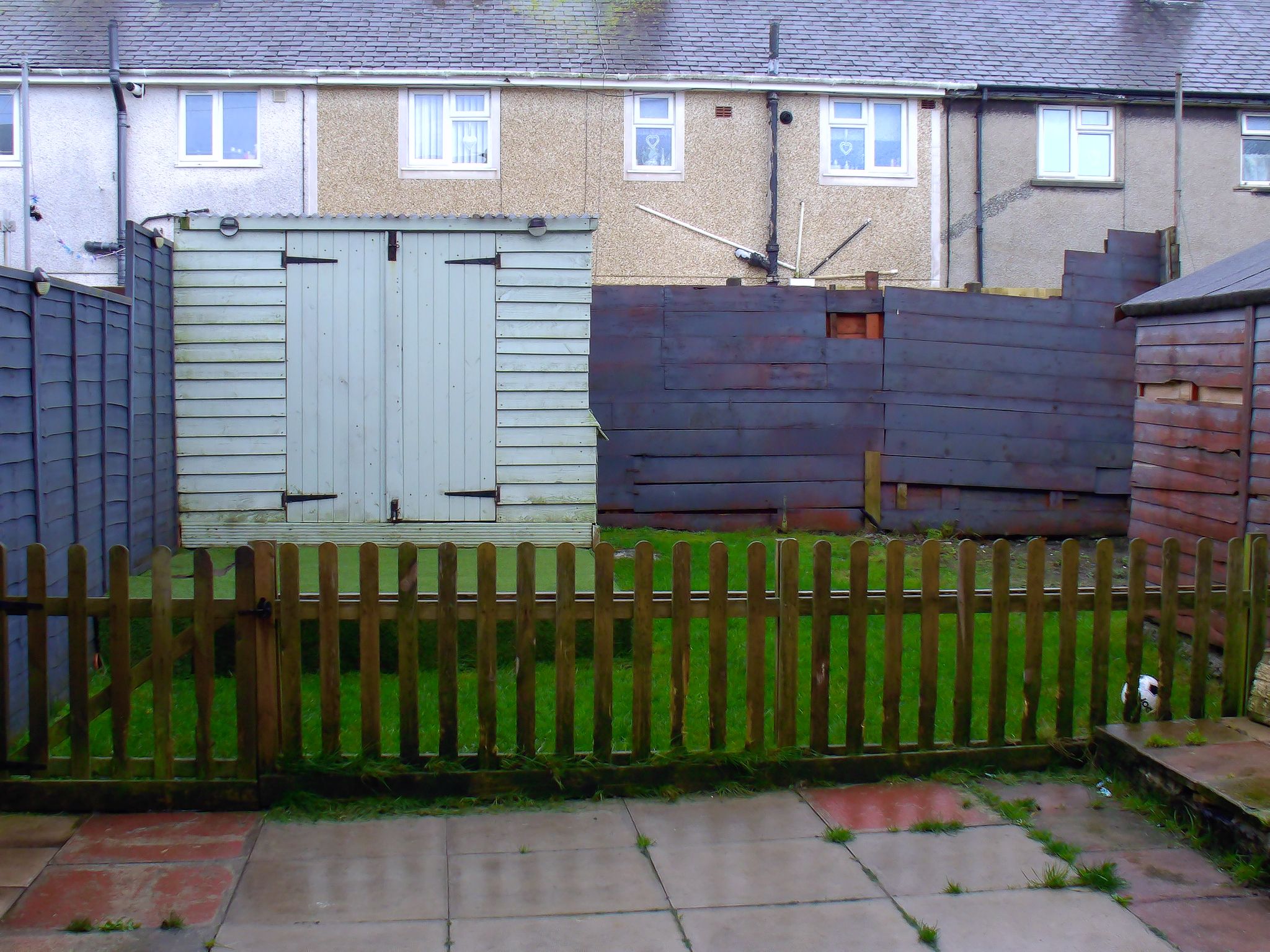 3 bedroom mid terraced house To Let in Holyhead - Photograph 11.